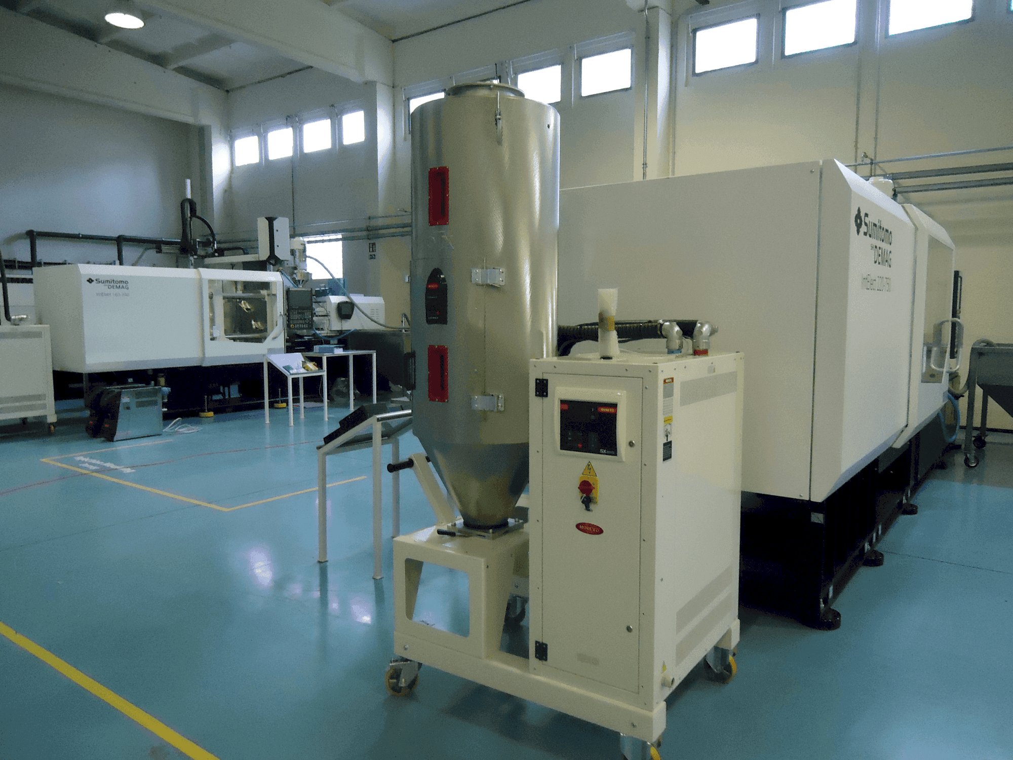 Front view of SUMITOMO SHI DEMAG IntElect 220/610-750 smart machine