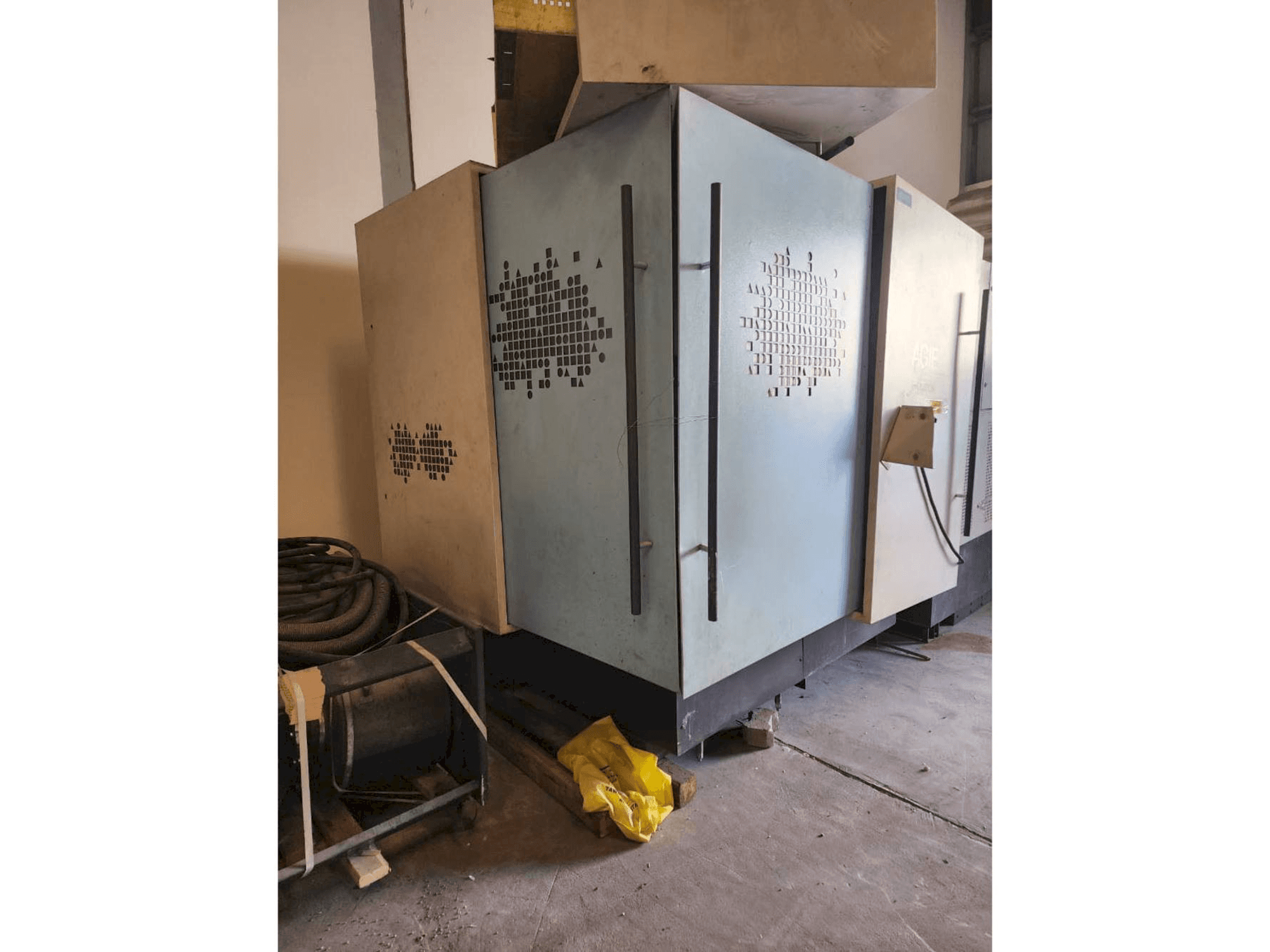 Front view of AGIE Challenge 2 machine