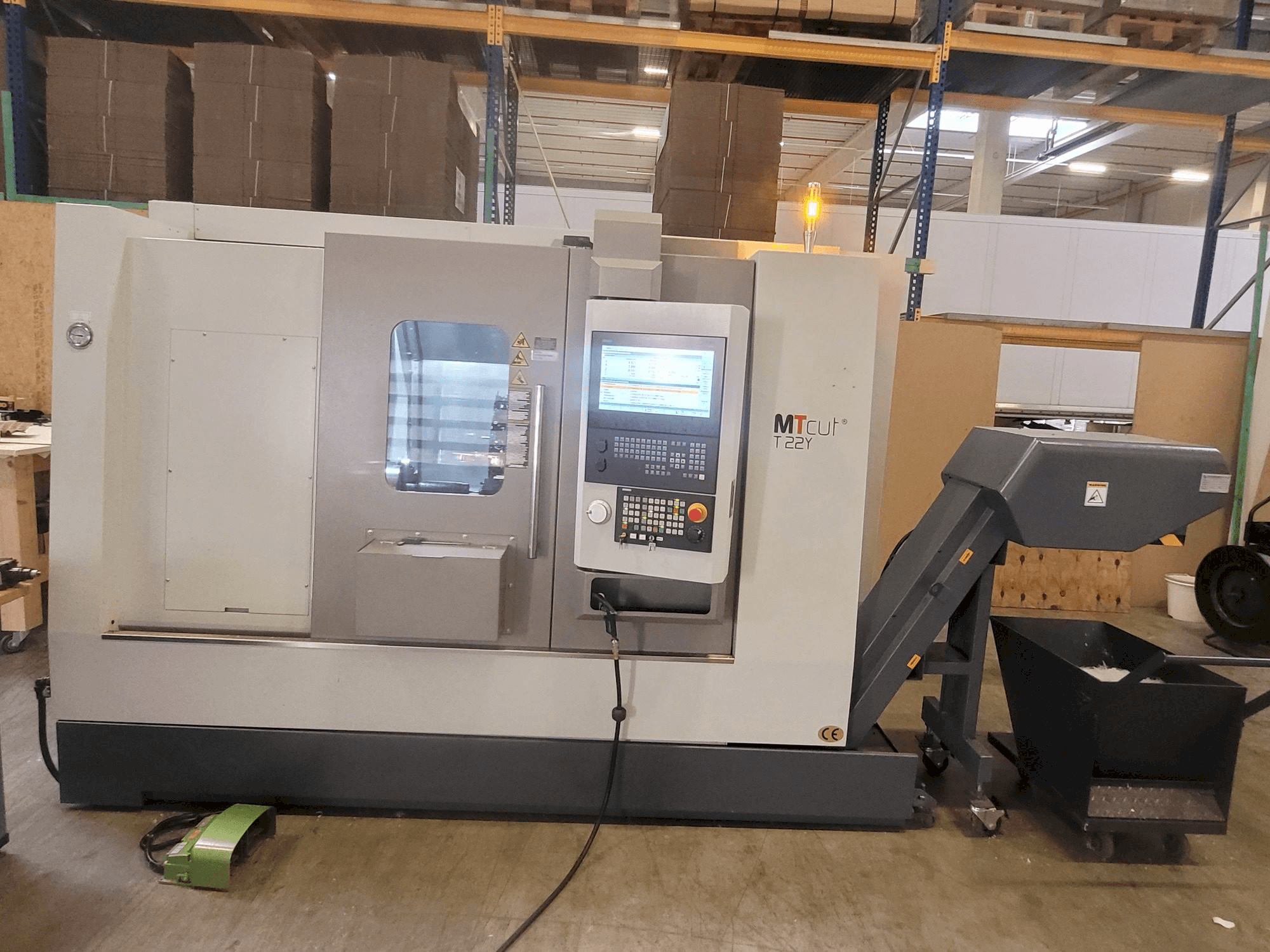 Front view of MTRent T22Y machine