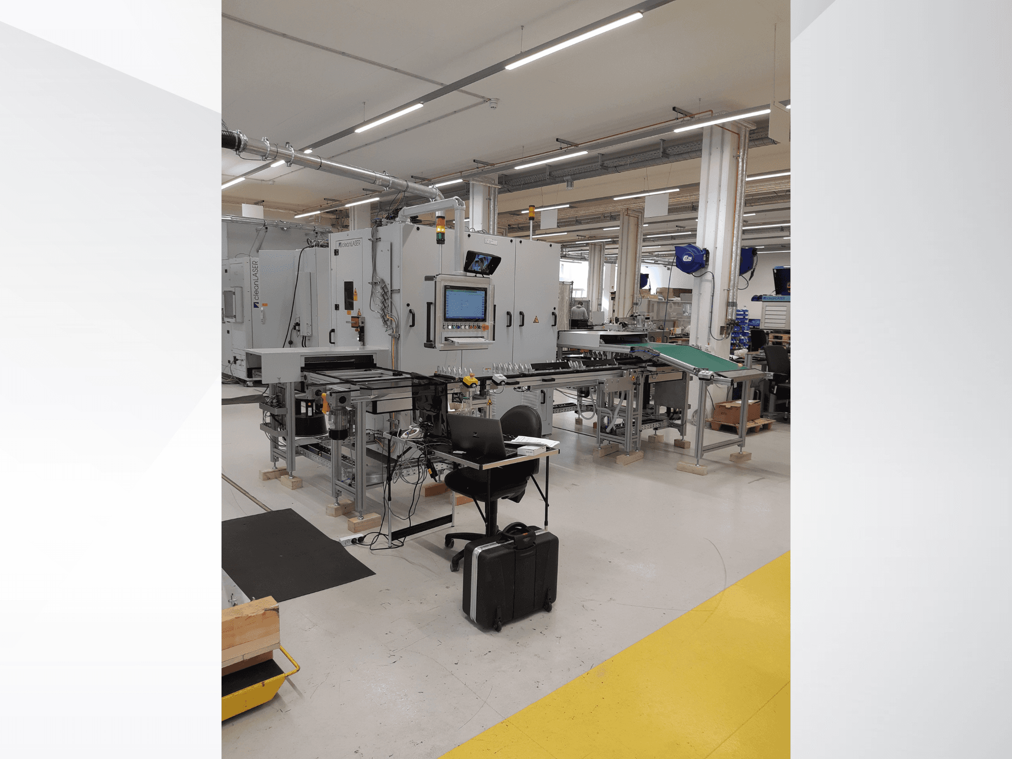 CLEAN LASER clean CELL 3220 CL600 machine tool, front view with control panel and work area in a factory setting.