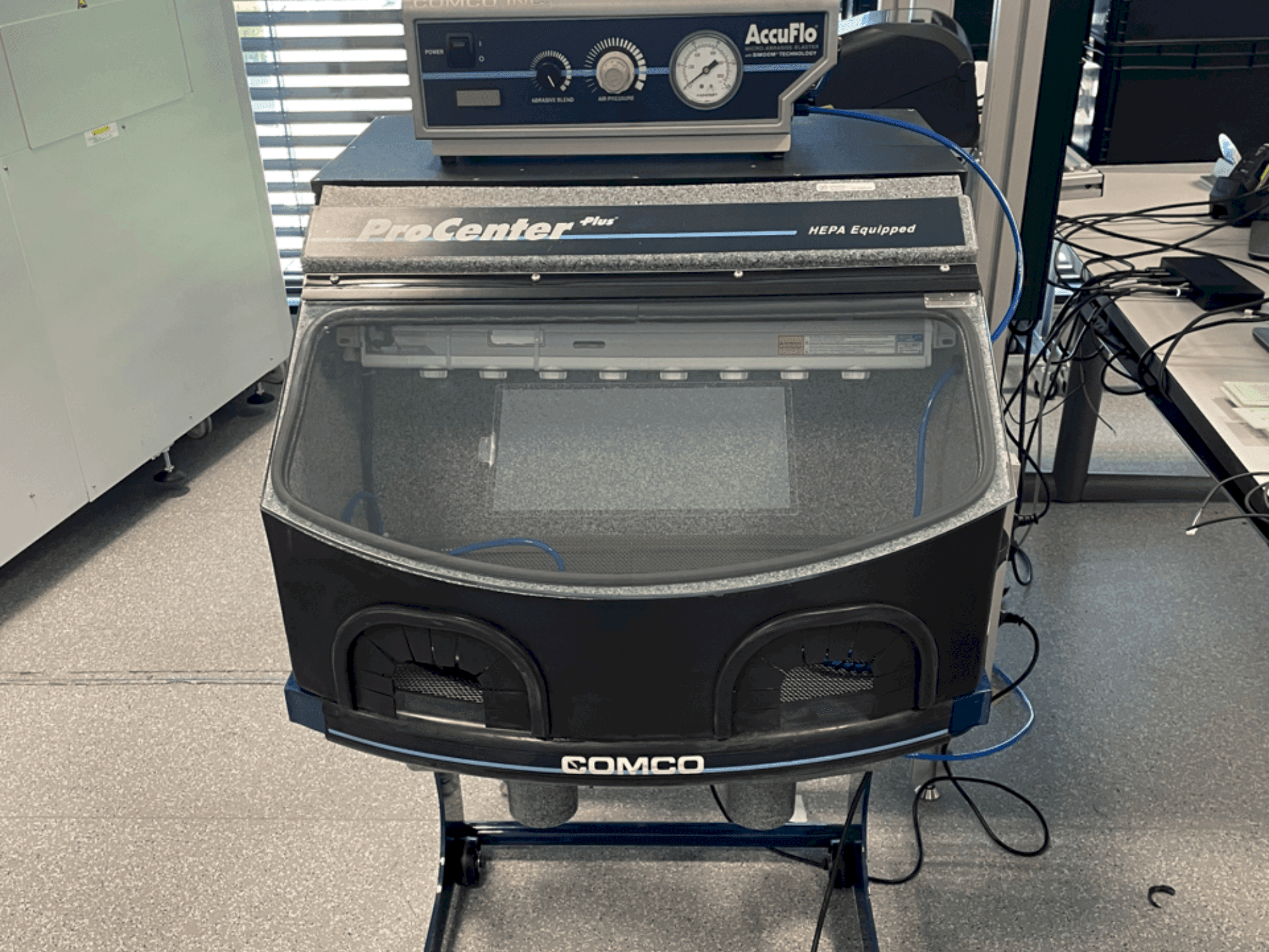 Front view of COMCO CTR201-2 machine