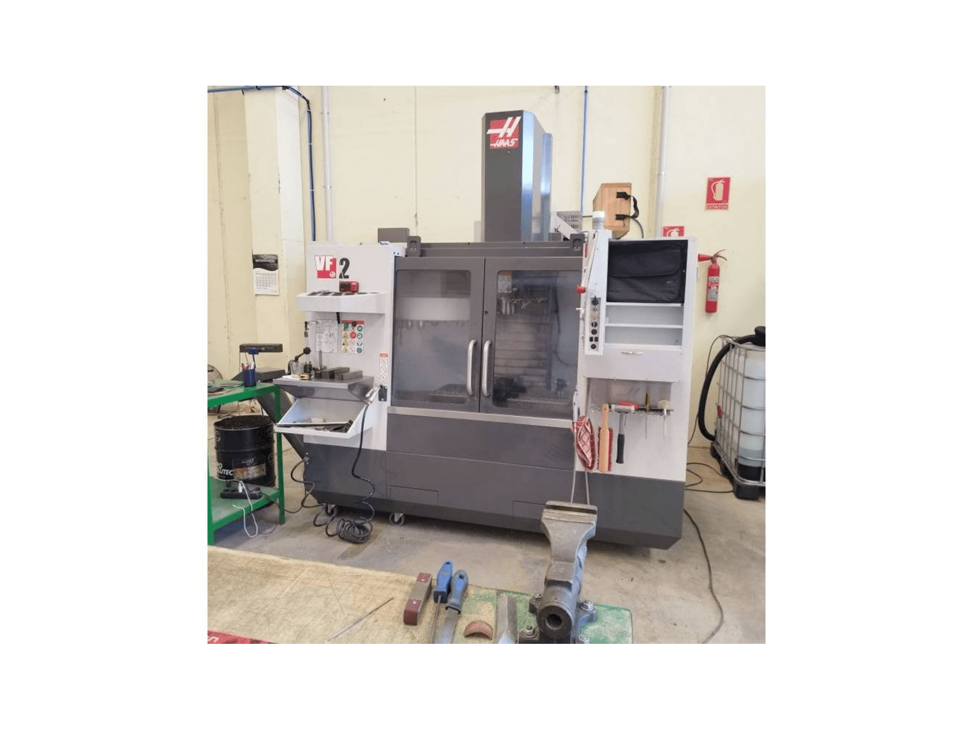 Front view of HAAS VF-2 machine