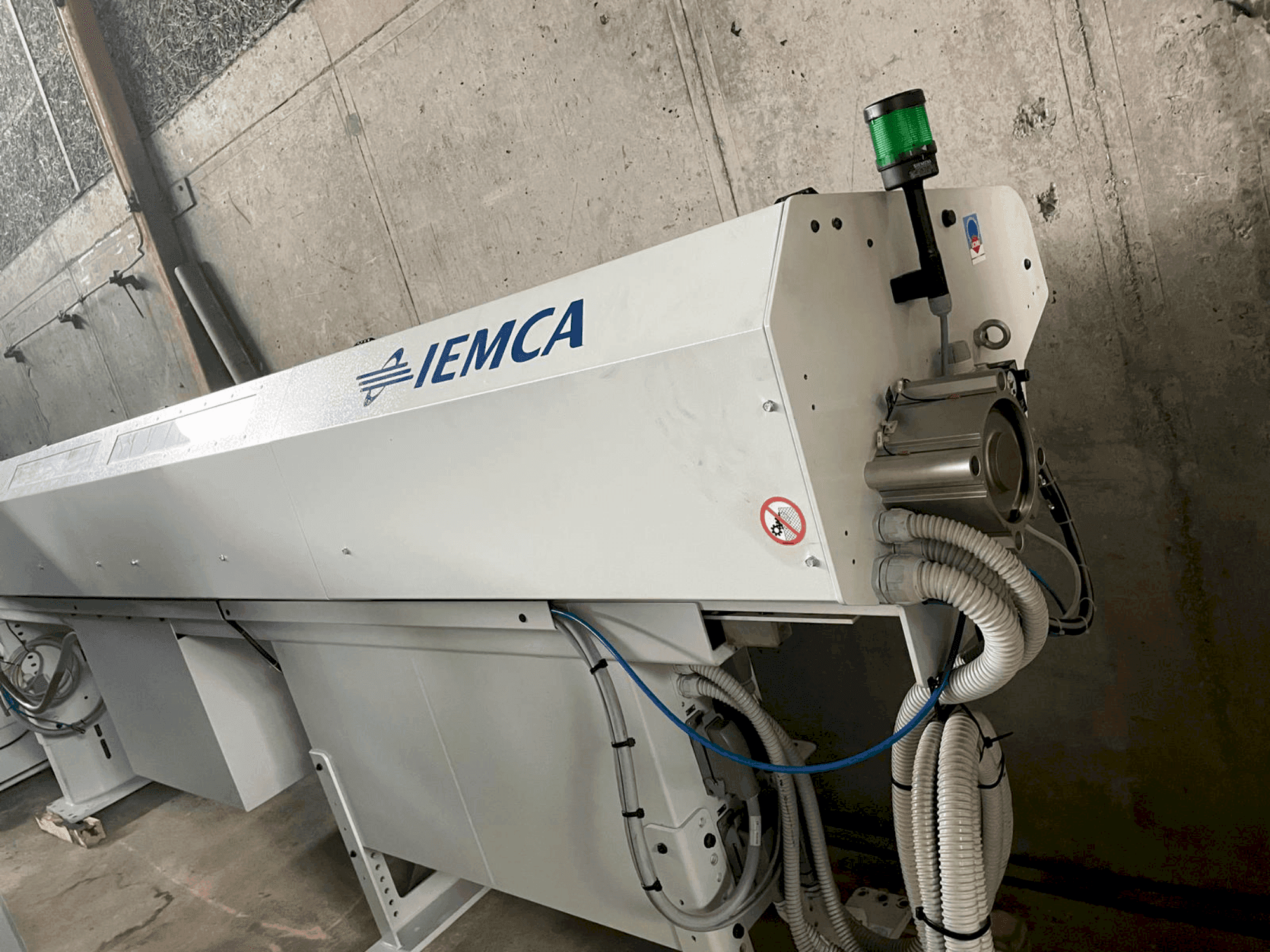 Front view of IEMCA Master 80 machine