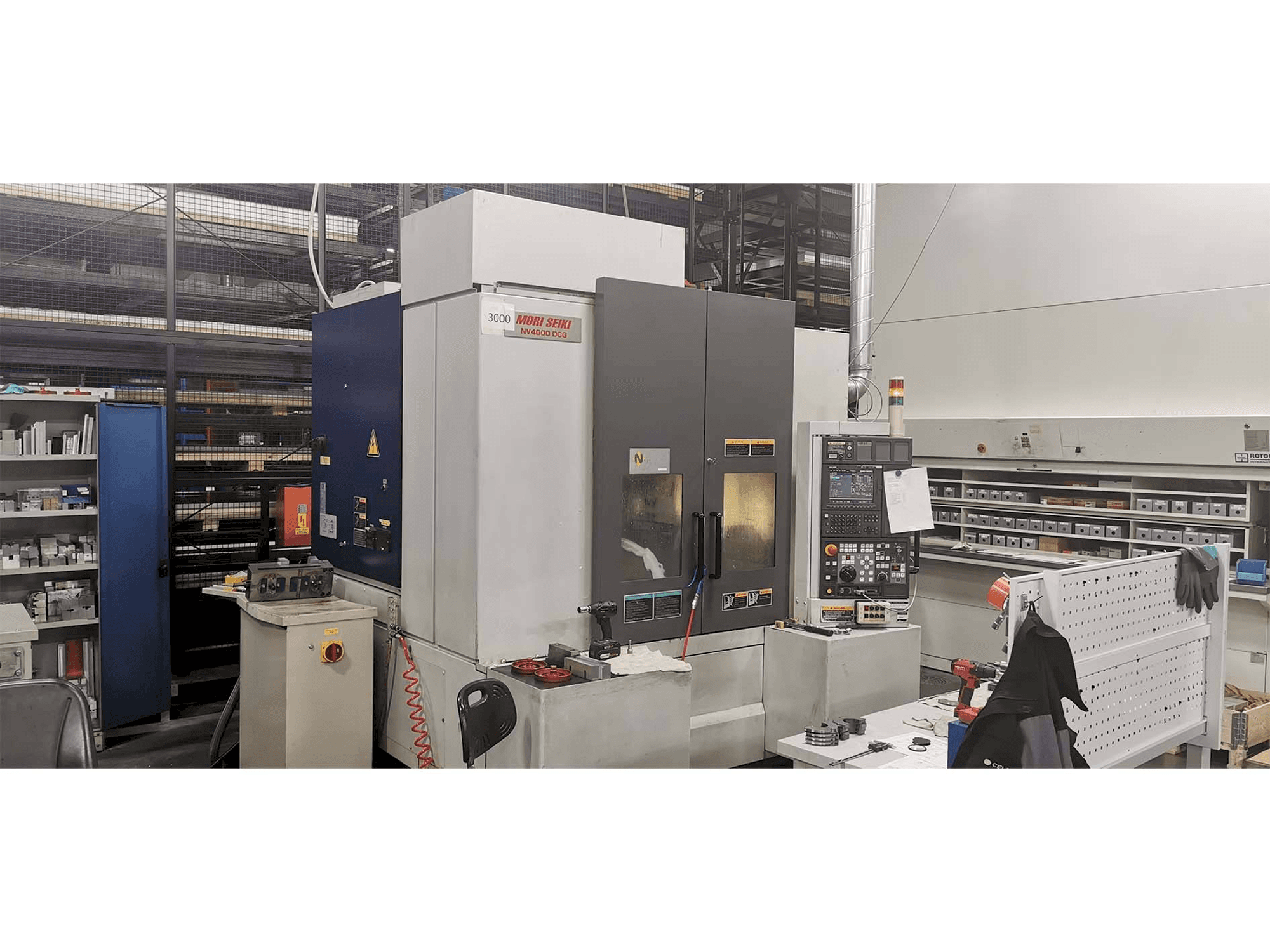 Front view of MORI SEIKI NV4000 machine
