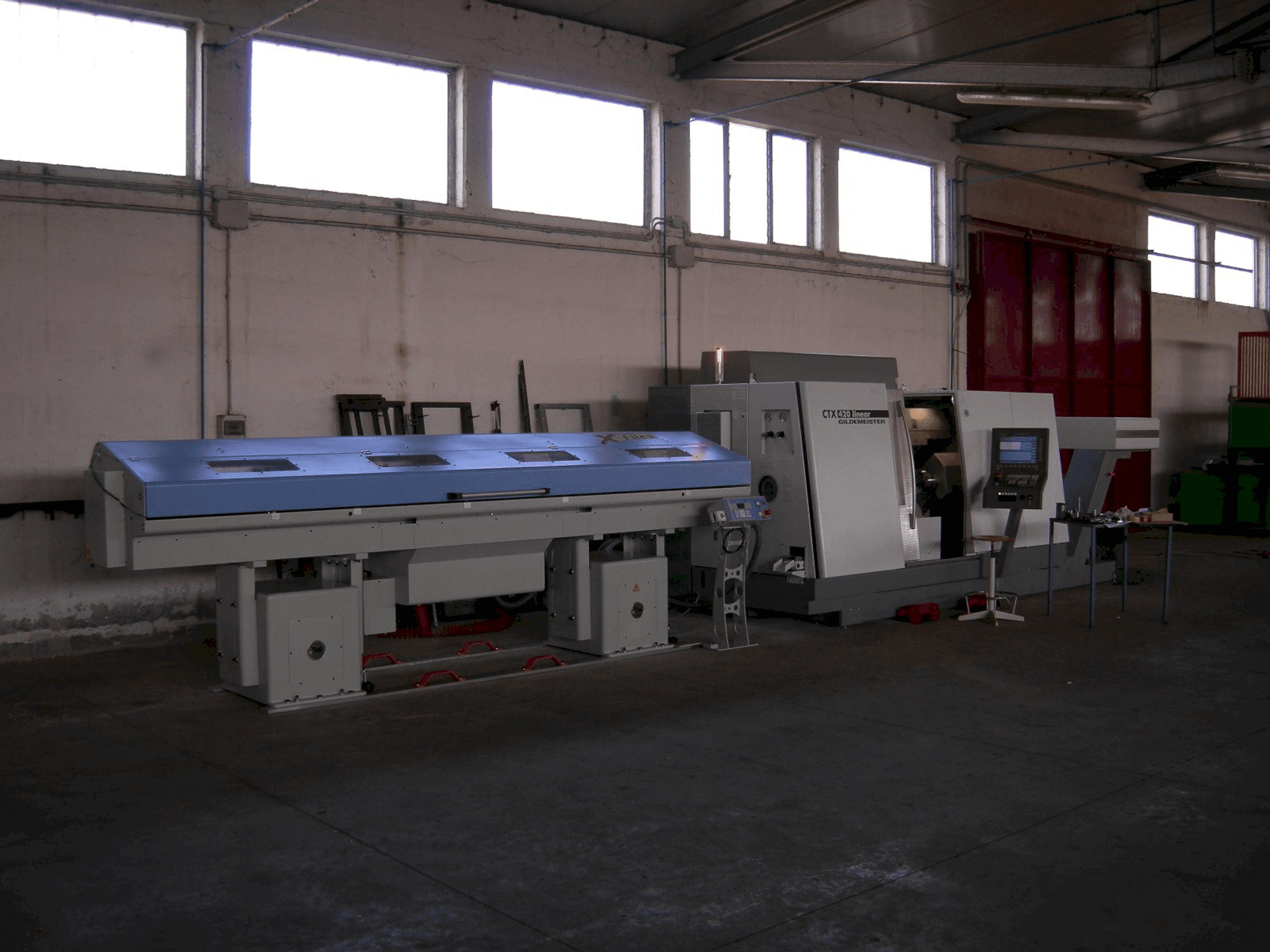 Front view of Gildemeister CTX 420 V6 linear machine