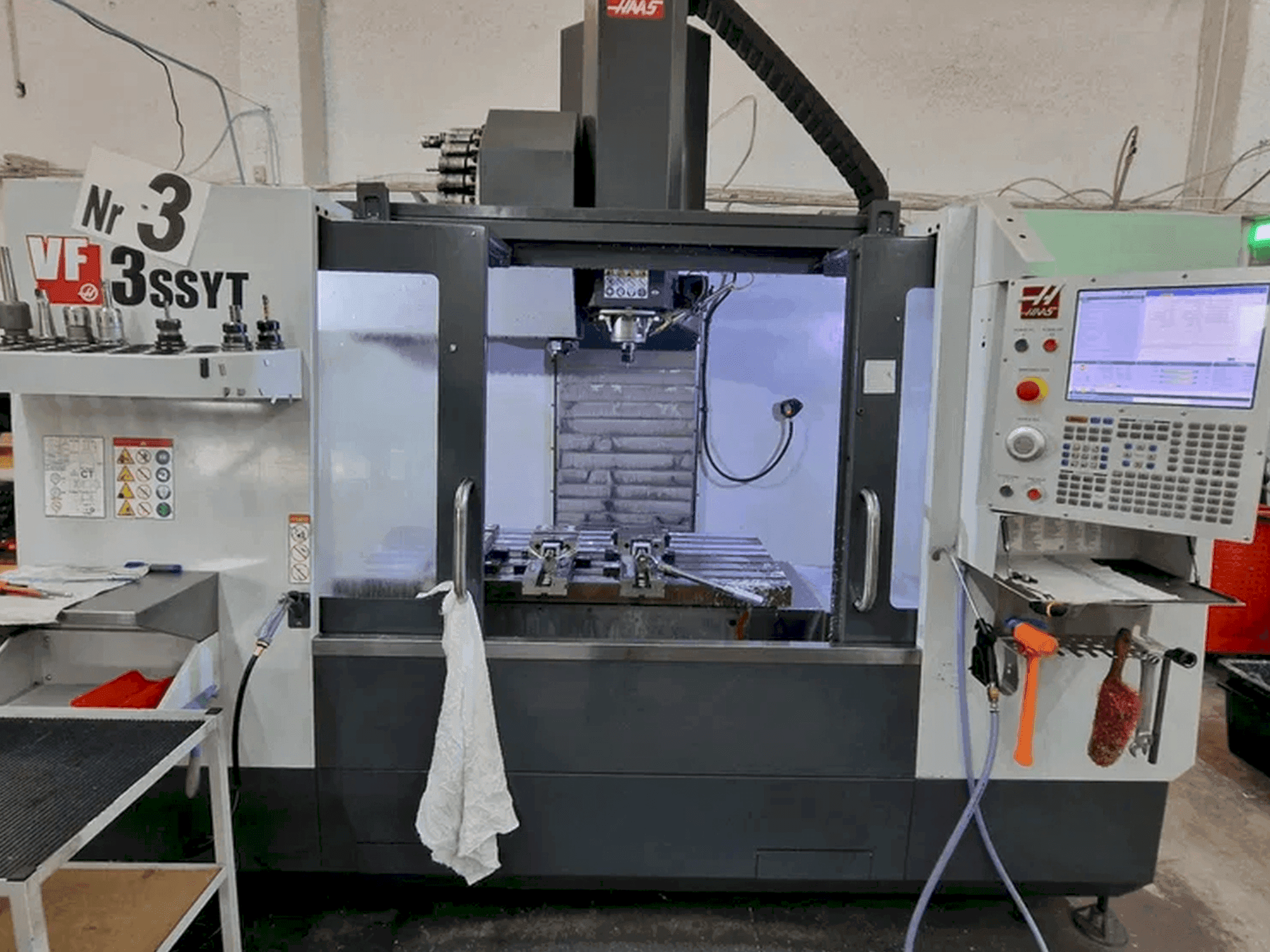 Front view of HAAS VF-3 SSYT machine