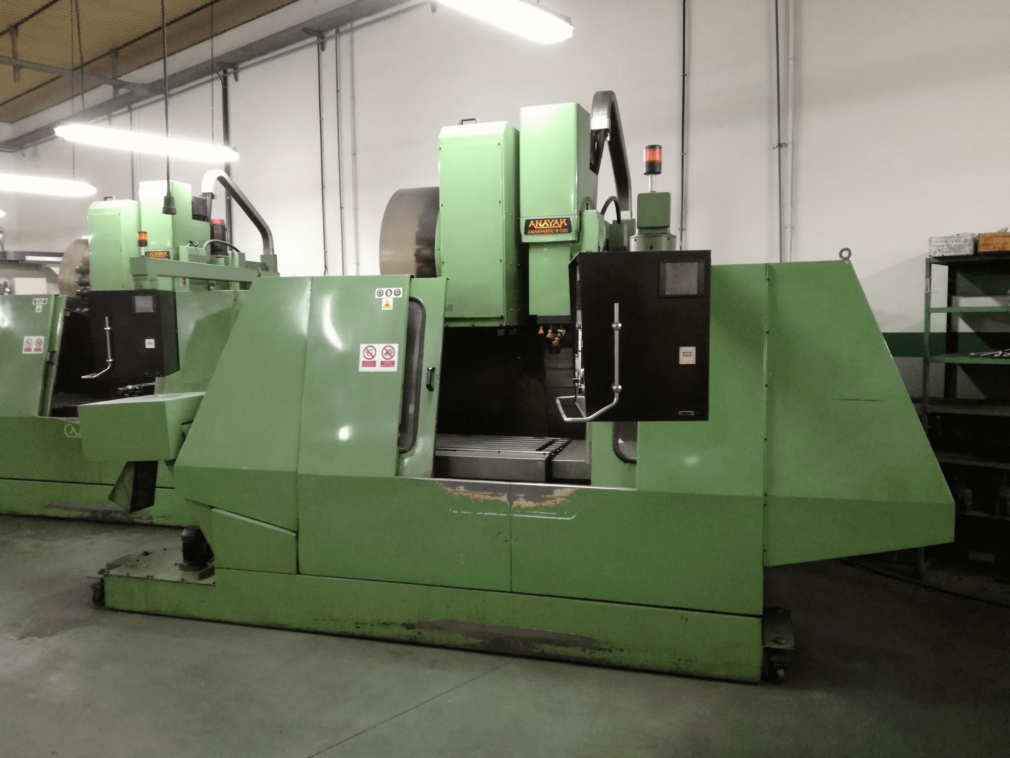 Front view of ANAYAK ANAKMATIC 9 machine