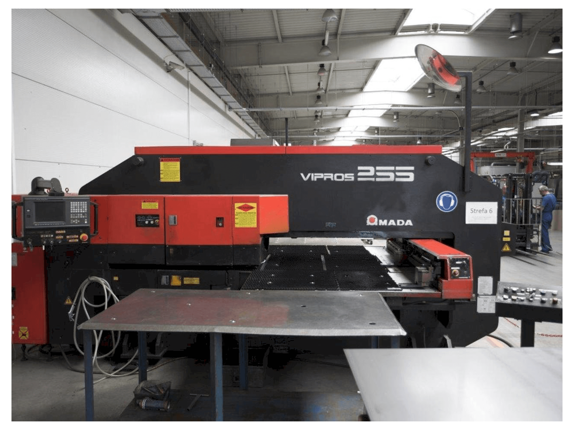 Front view of AMADA Vipros 255 machine