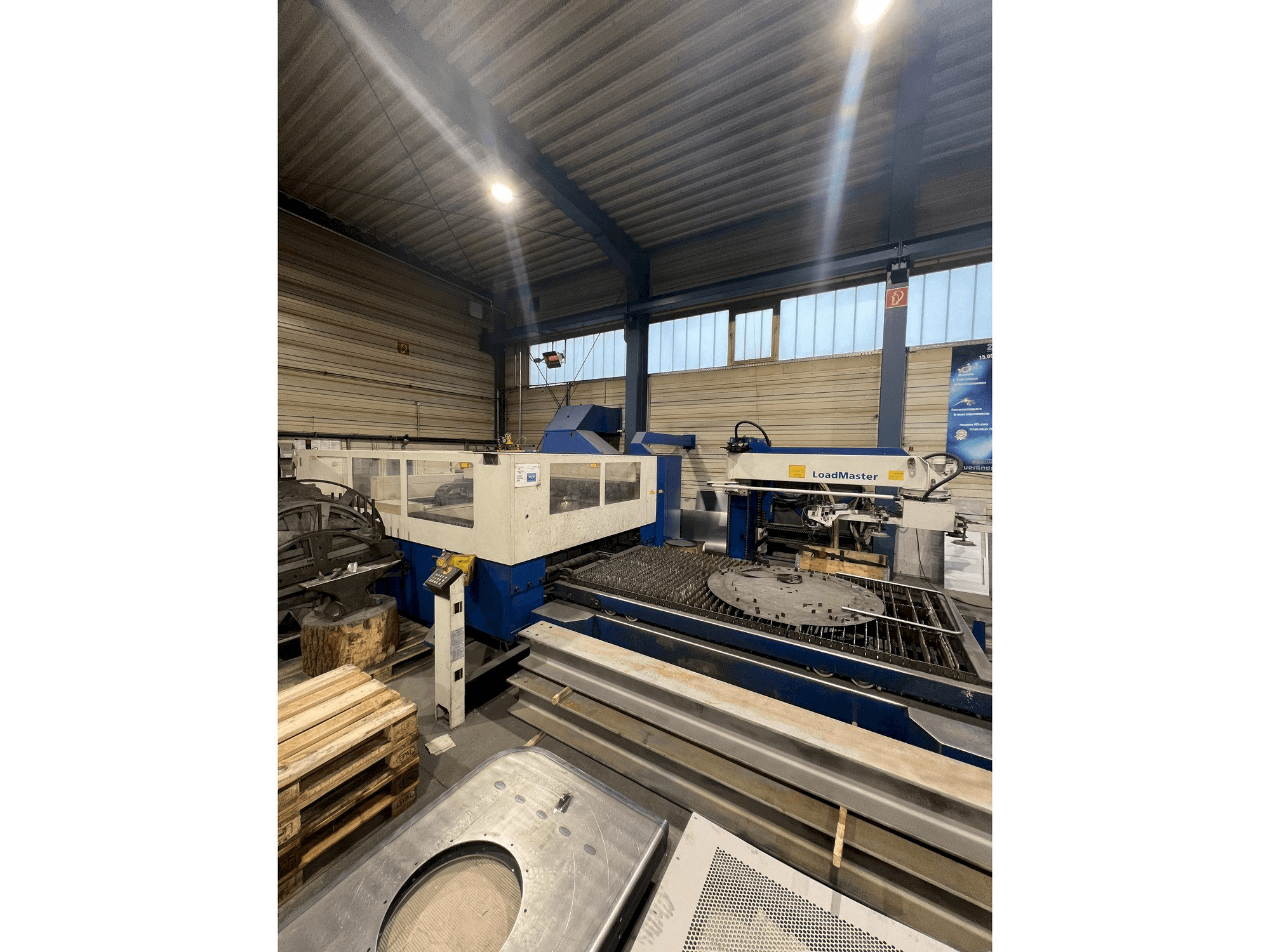 Front view of TRUMPF TruLaser 3030 machine
