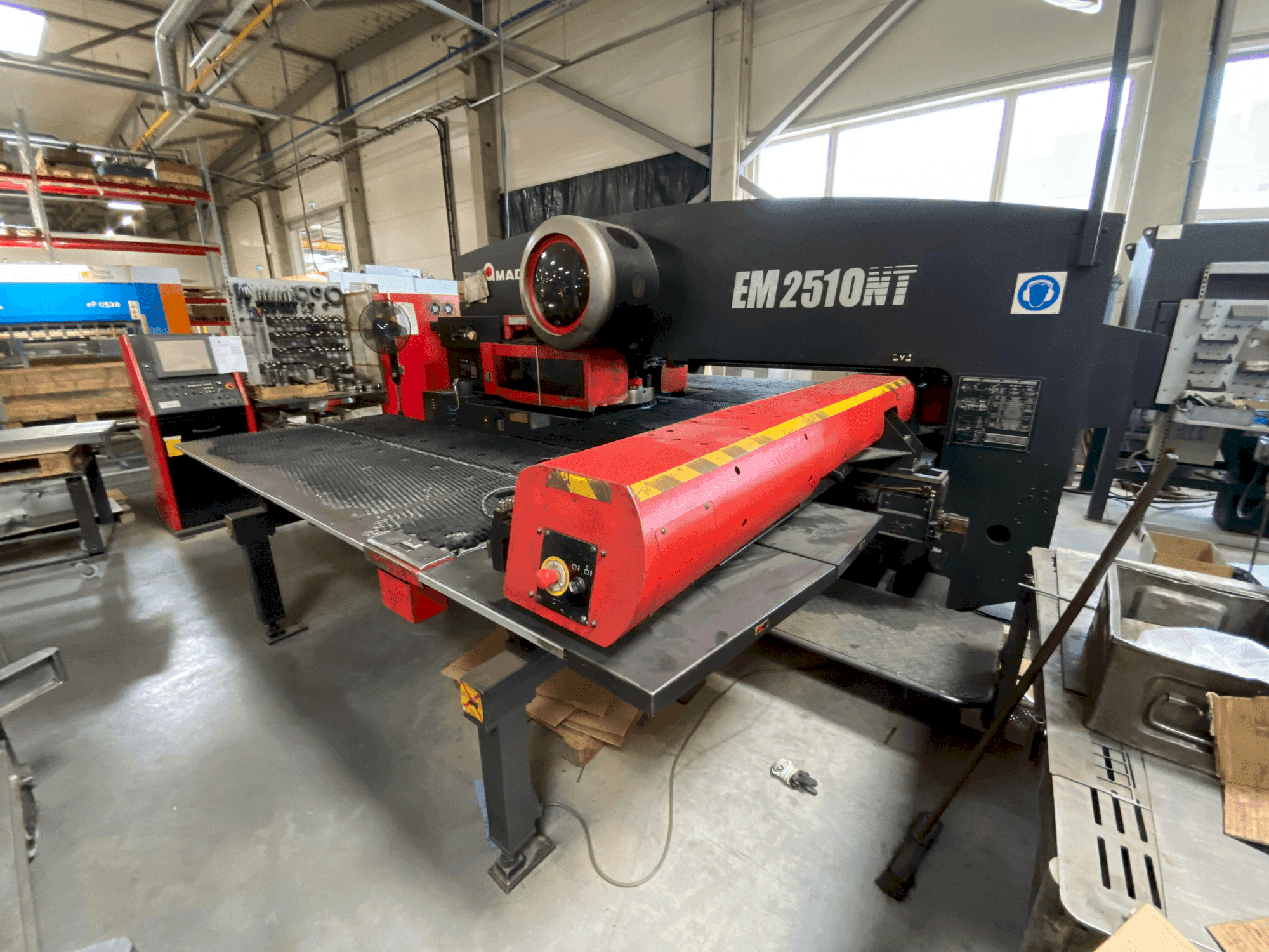 Front view of AMADA EM2510NT machine