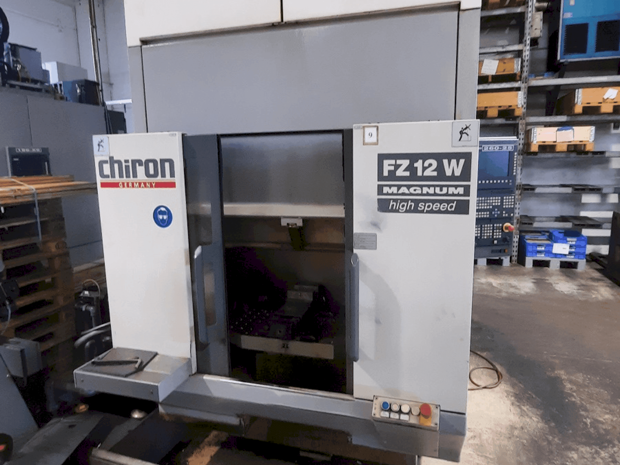 Front view of CHIRON FZ 12 W machine