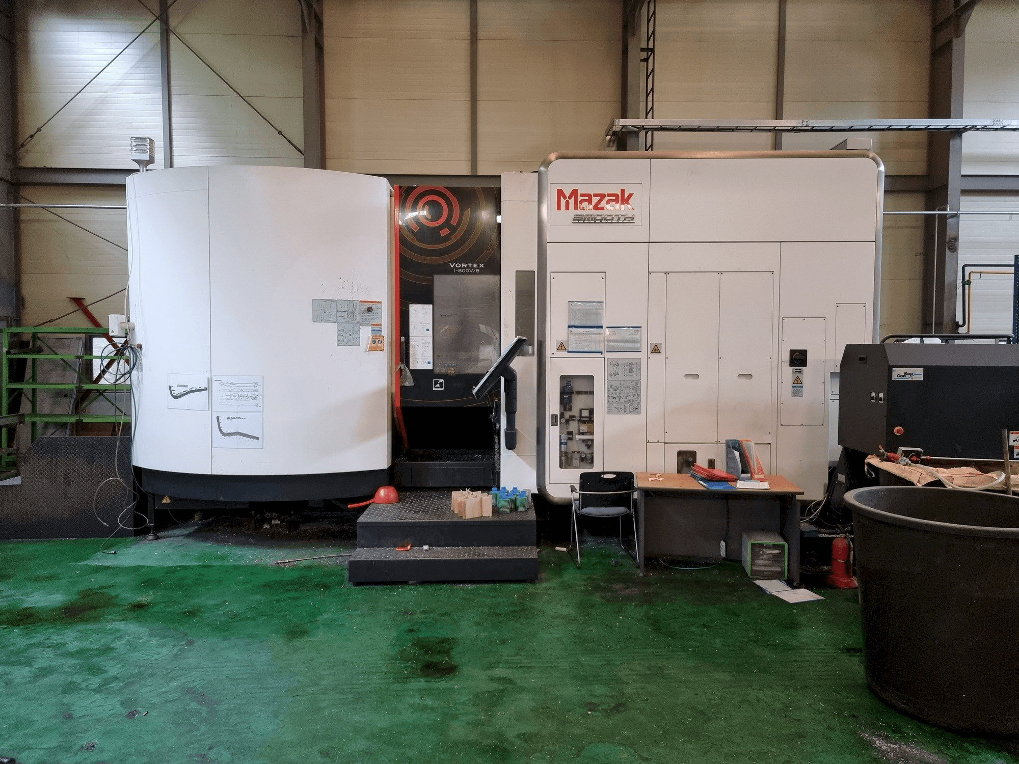 Front view of Mazak VORTEX i-800V/8 machine