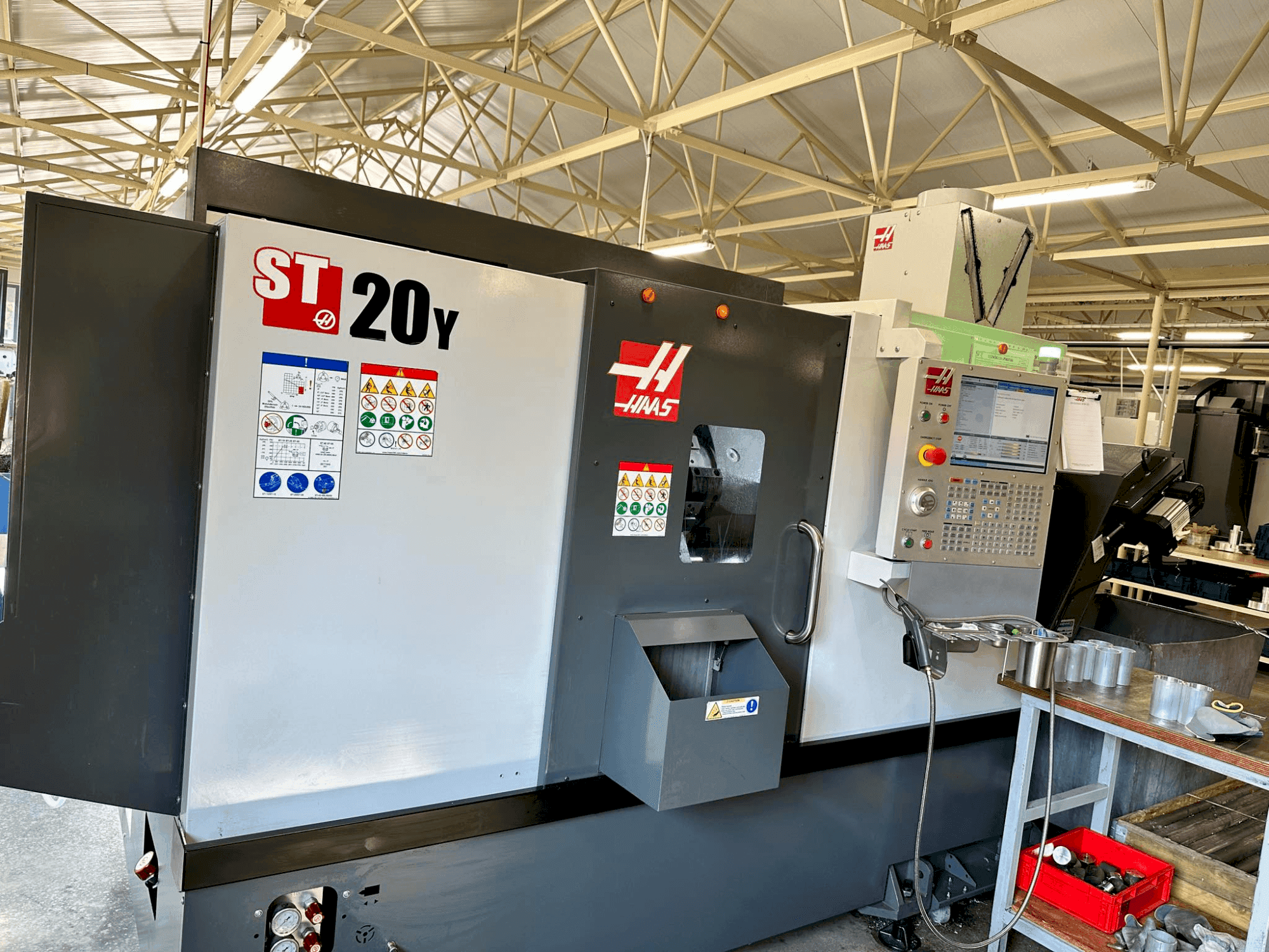 Front view of HAAS ST-20Y (2022) machine