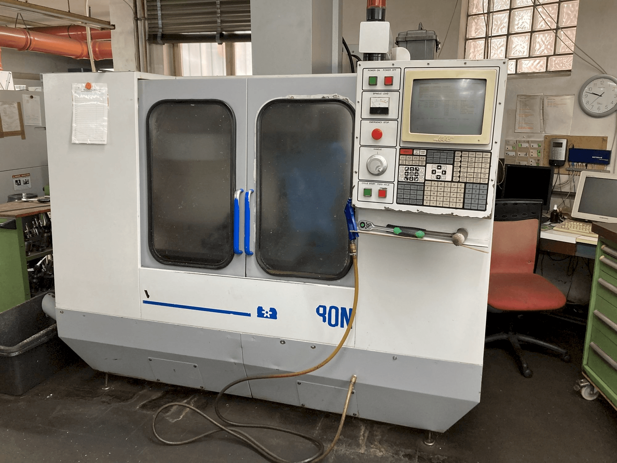 Front view of MIKRON VCE750 machine