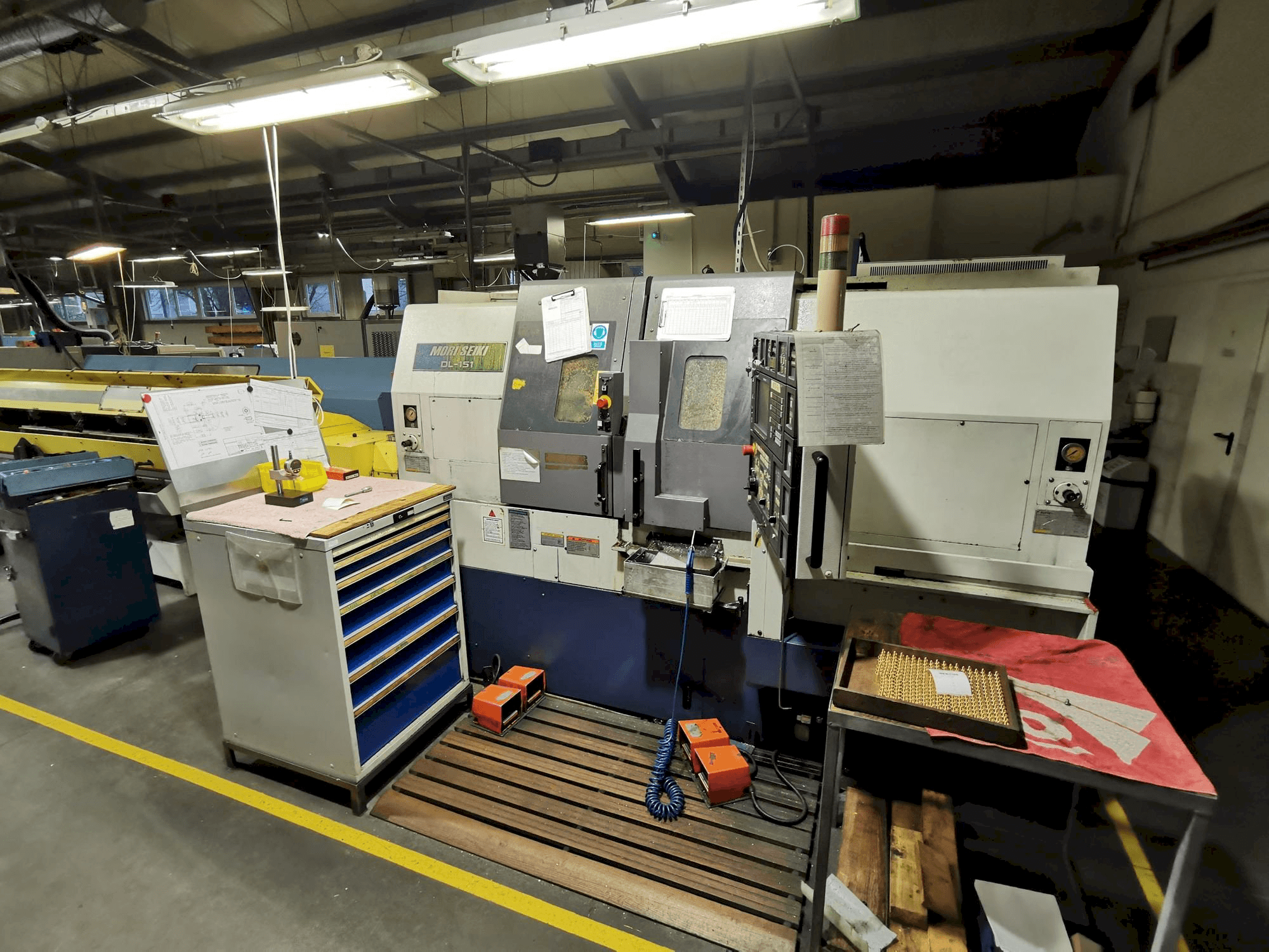 Front view of MORI SEIKI DL-151Y machine