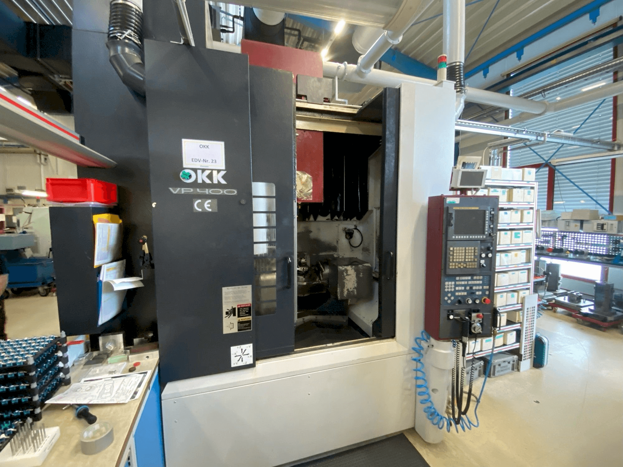 Front view of OKK VP400 machine
