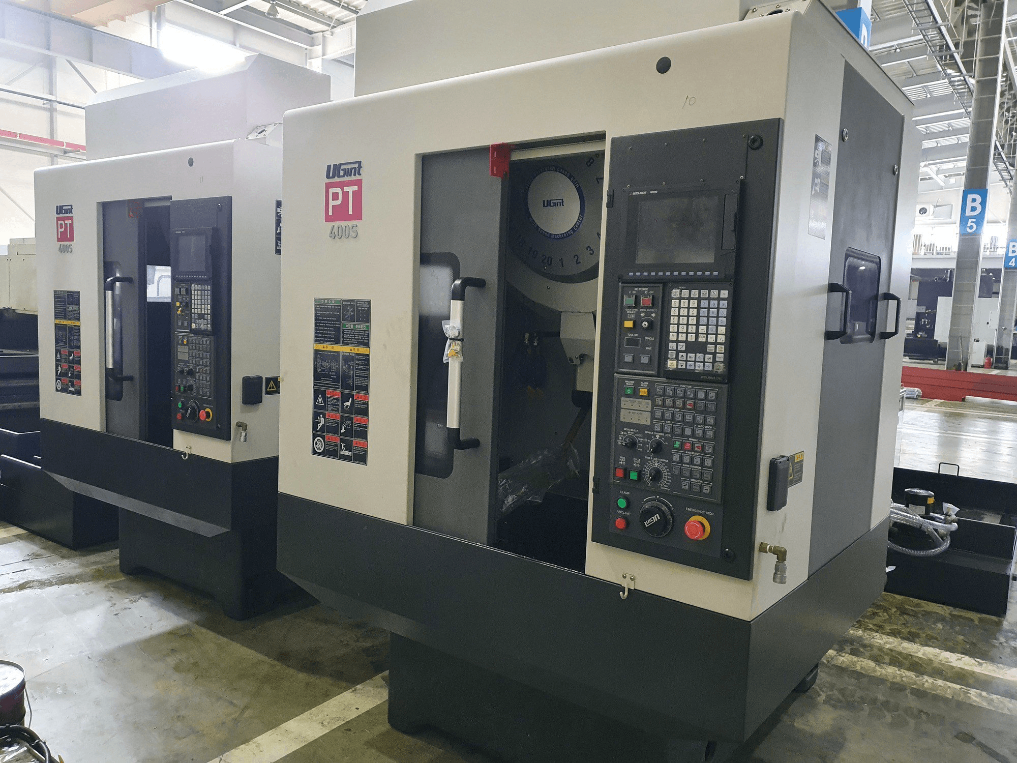 Front view of UGINT PT400S machine