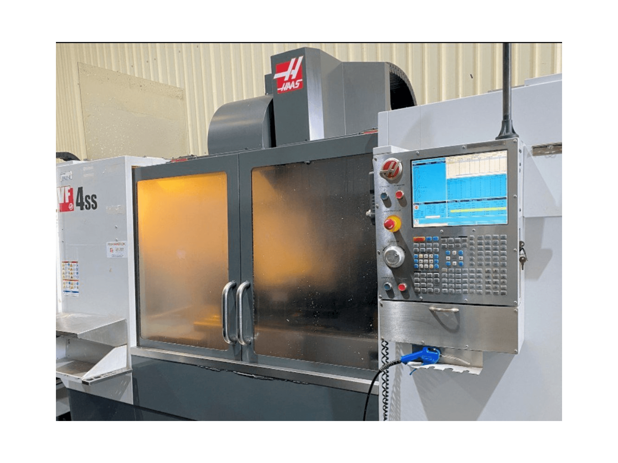 Front view of HAAS VF-4SS machine