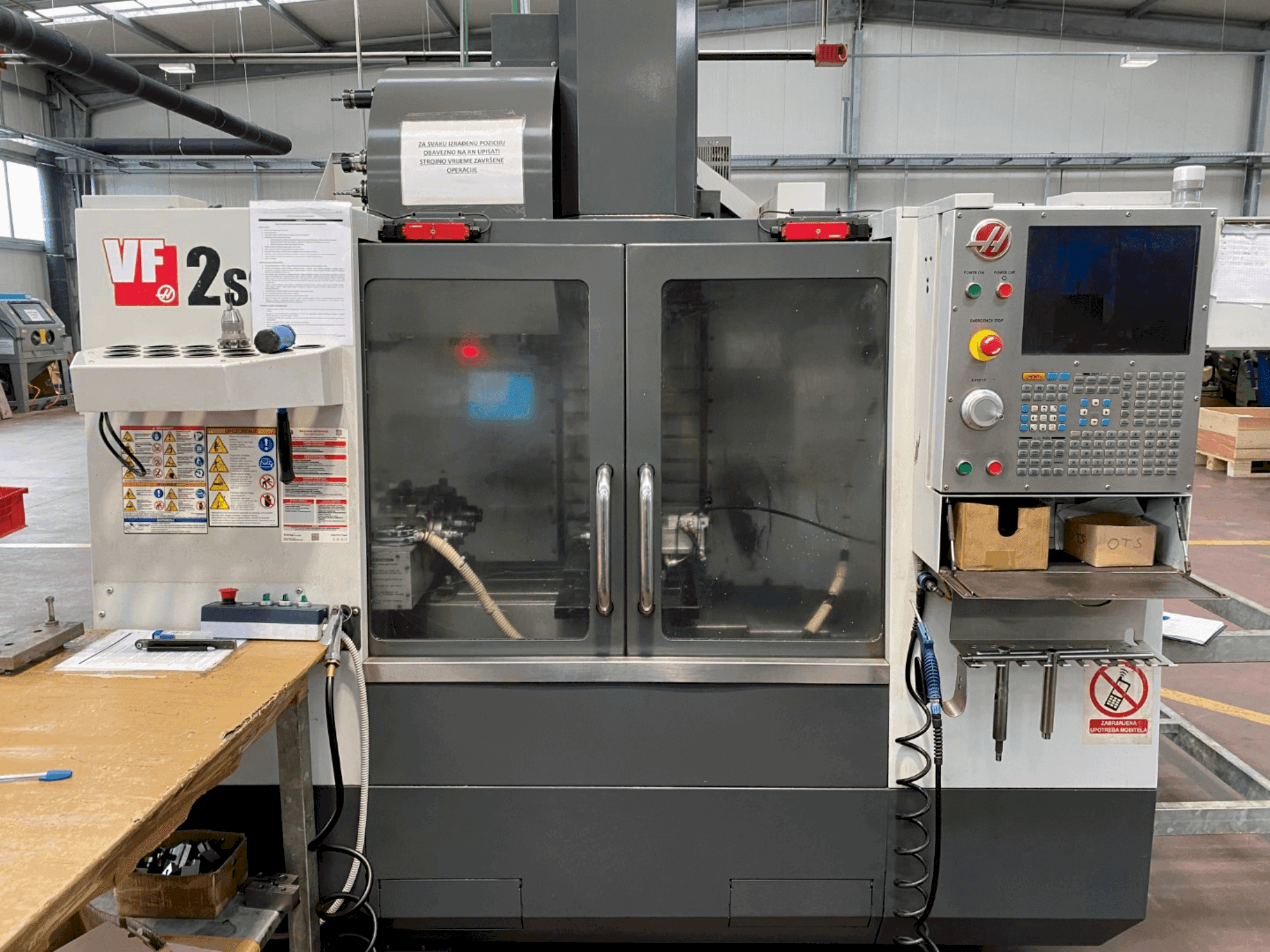 Front view of HAAS VF2SS (2014) machine