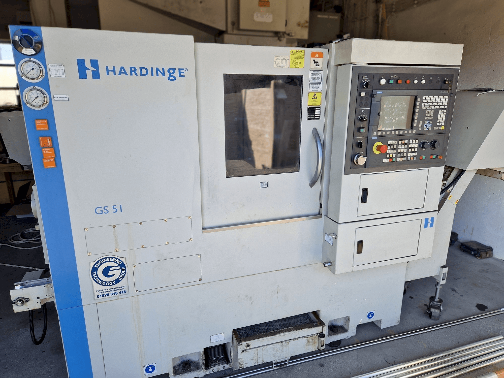 Front view of HARDINGE GS 51 V3 machine