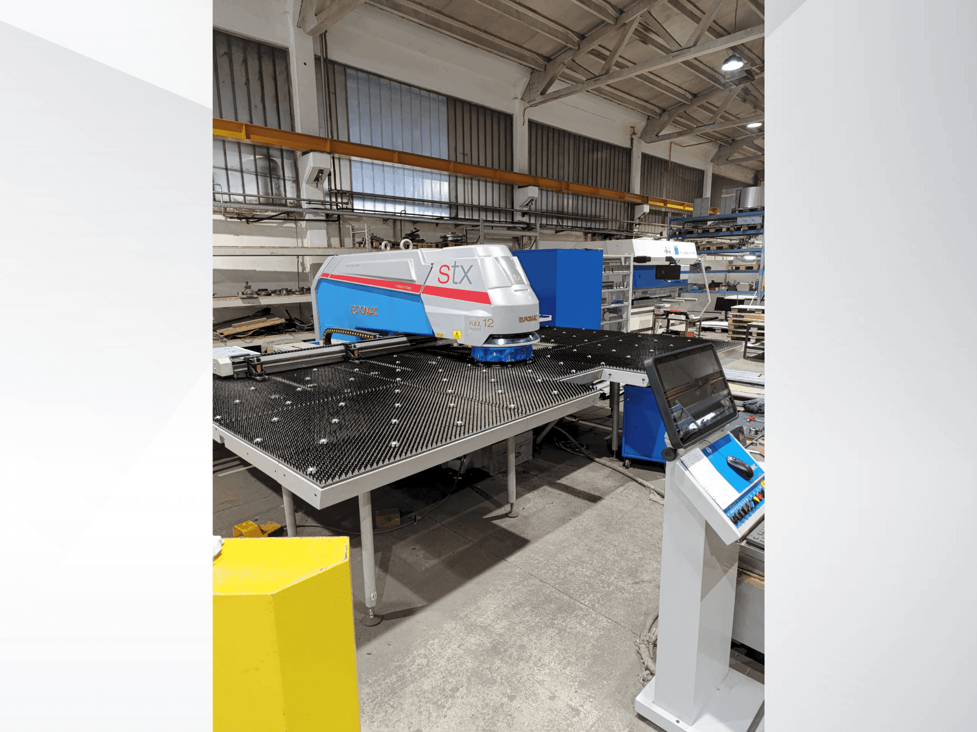 Front view of Euromac STX FLEX 12 1500/22-2500 machine