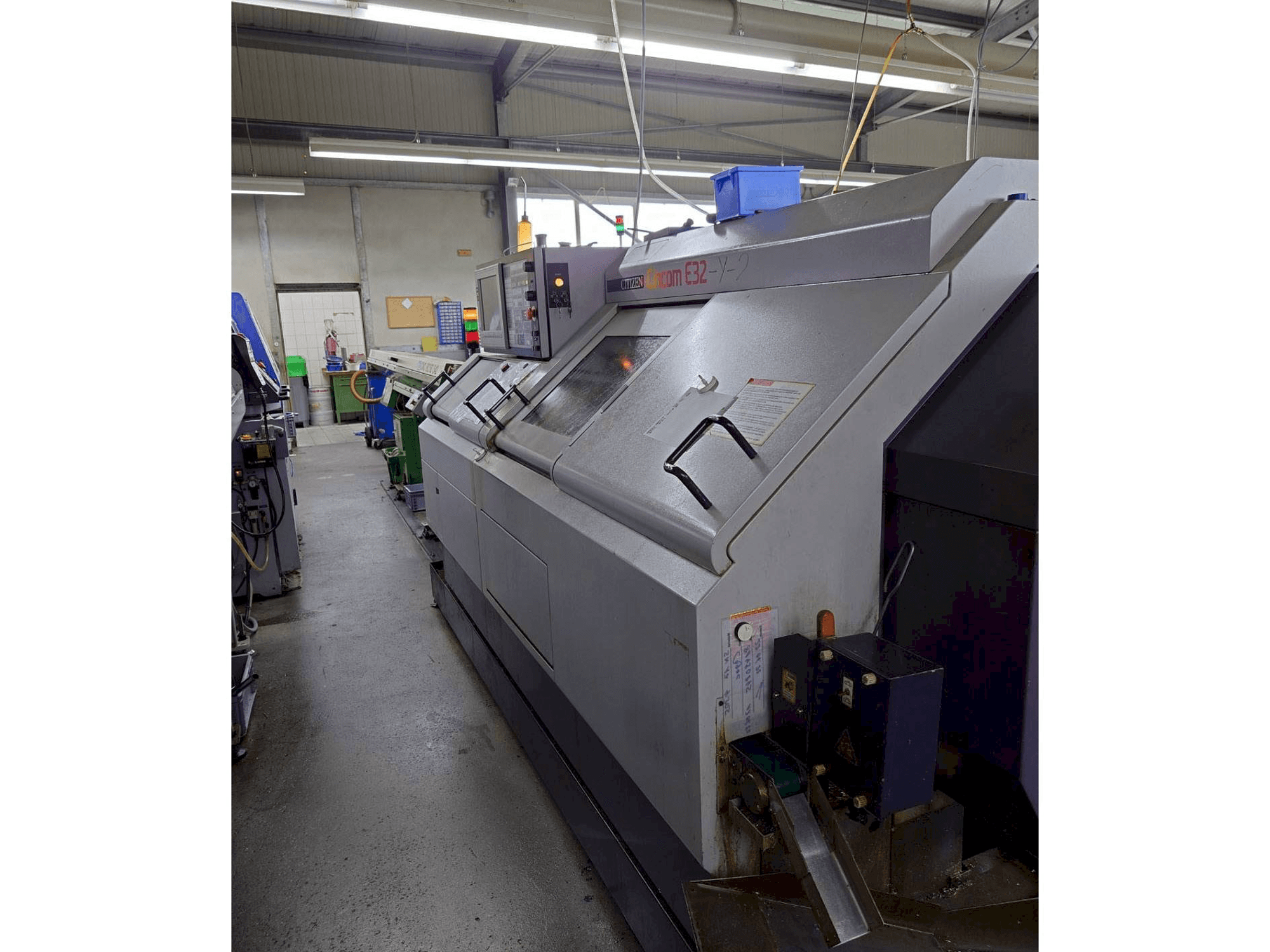 Right side view of Citizen E32-Y-2 machine