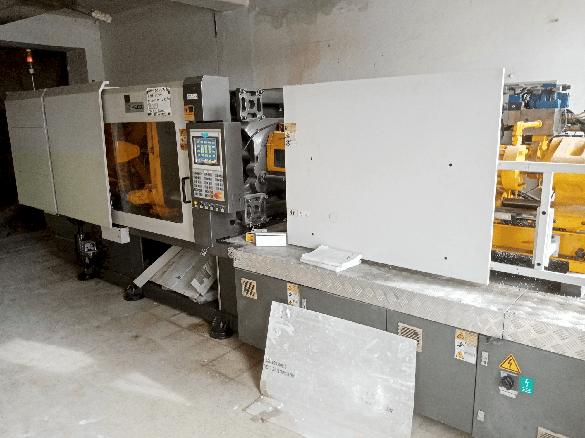 Front view of Welltec 320F2 machine