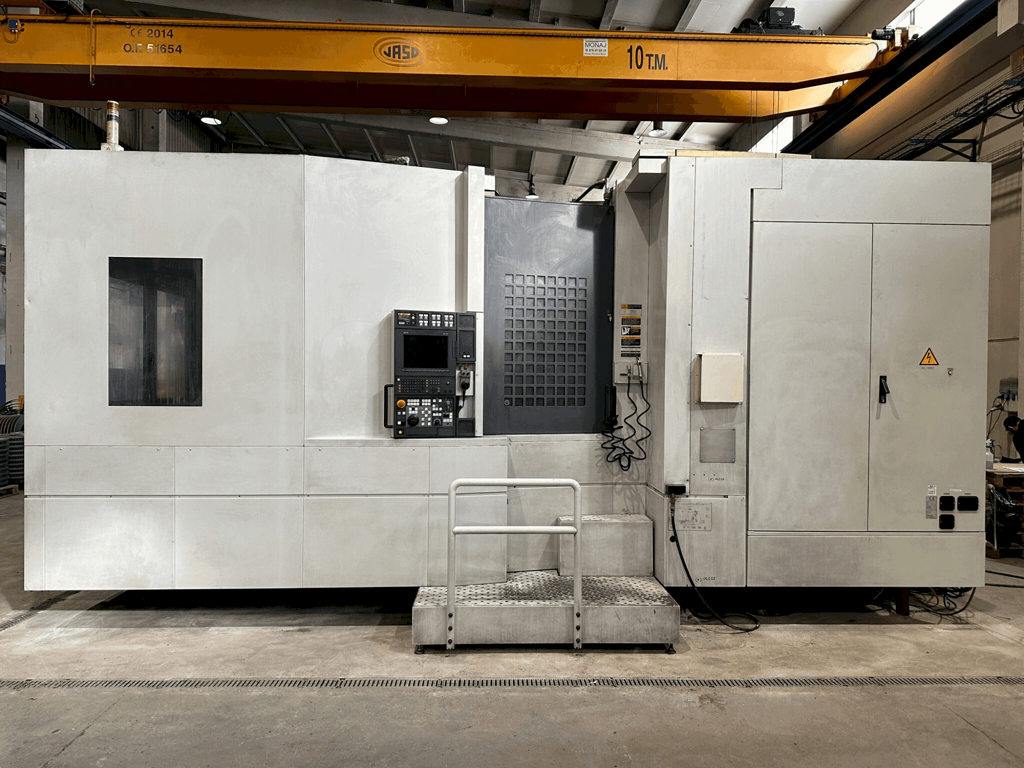 Front view of MORI SEIKI NH8000DCG machine