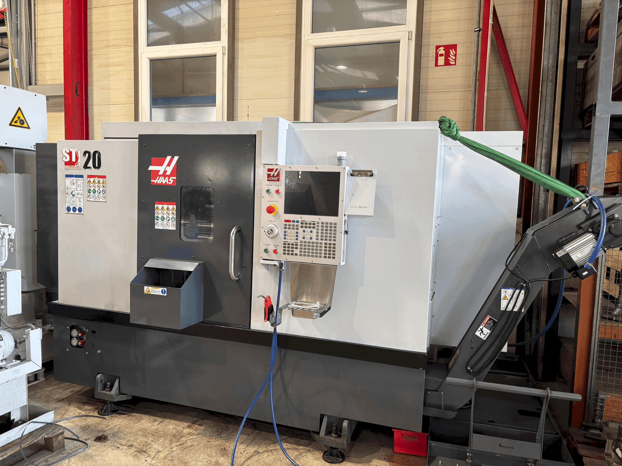 Front view of HAAS ST-20 machine