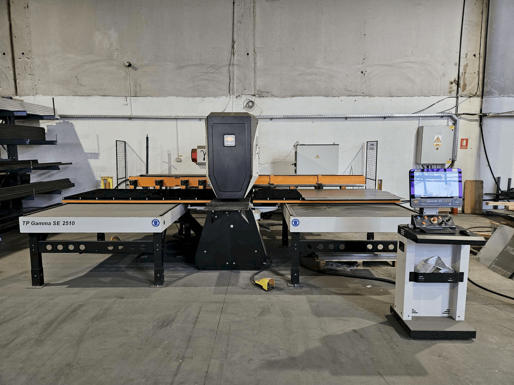 Front view of TECNOLOGY Italiana TP GAMMA SE 2510 machine