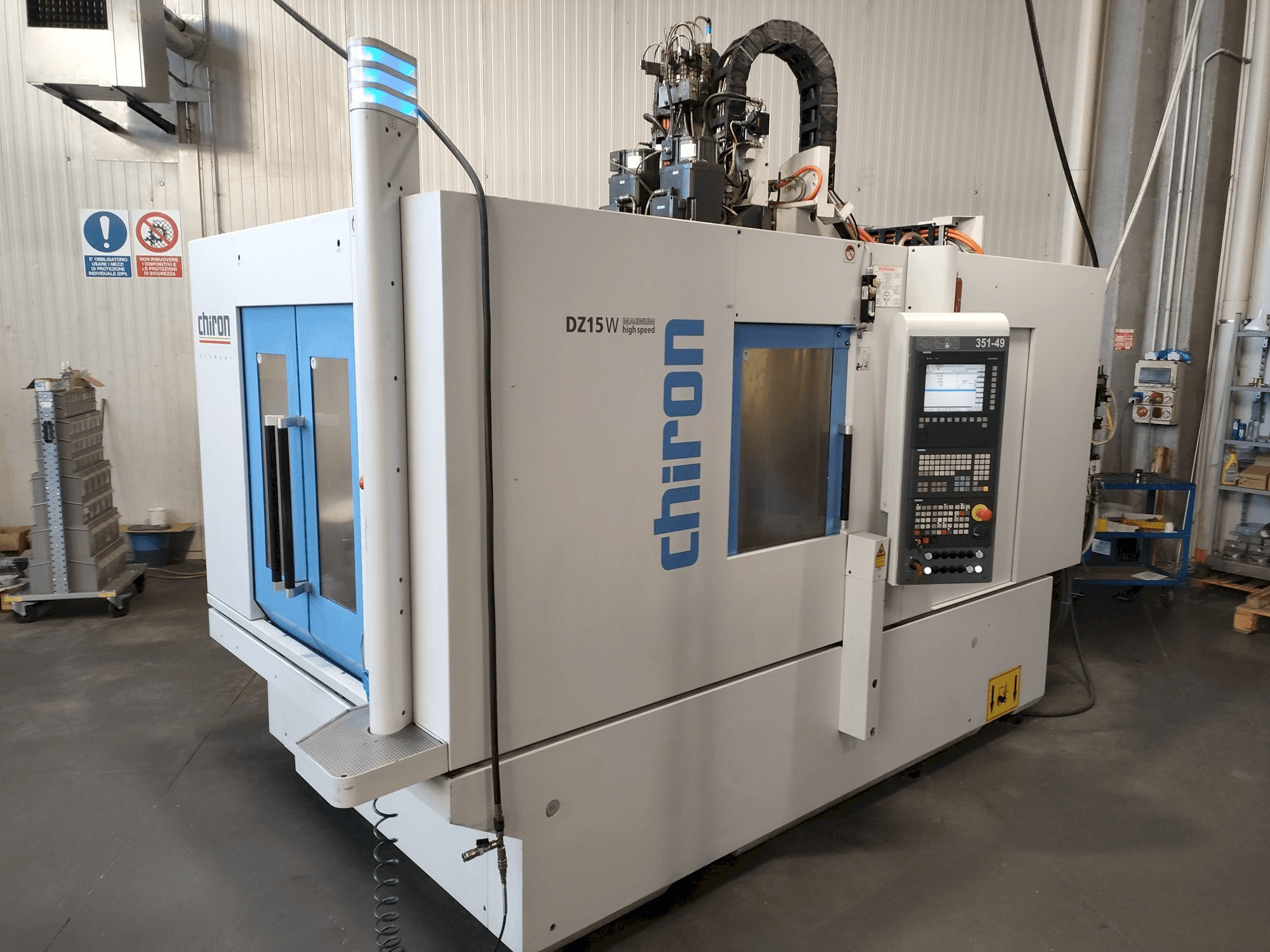 Front view of CHIRON DZ15W MAGNUM HS machine