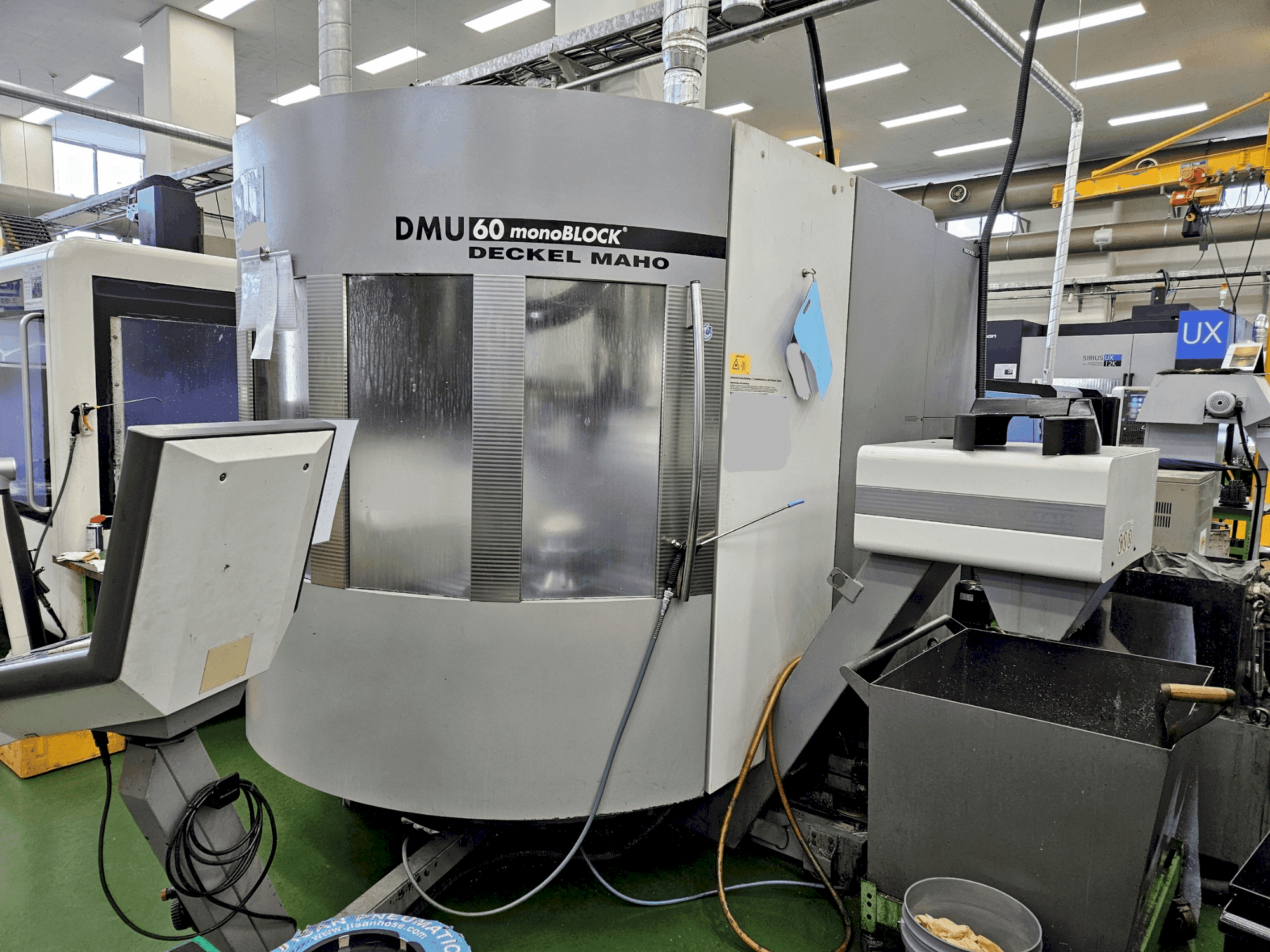 Front view of DECKEL MAHO DMU 60 MonoBlock machine