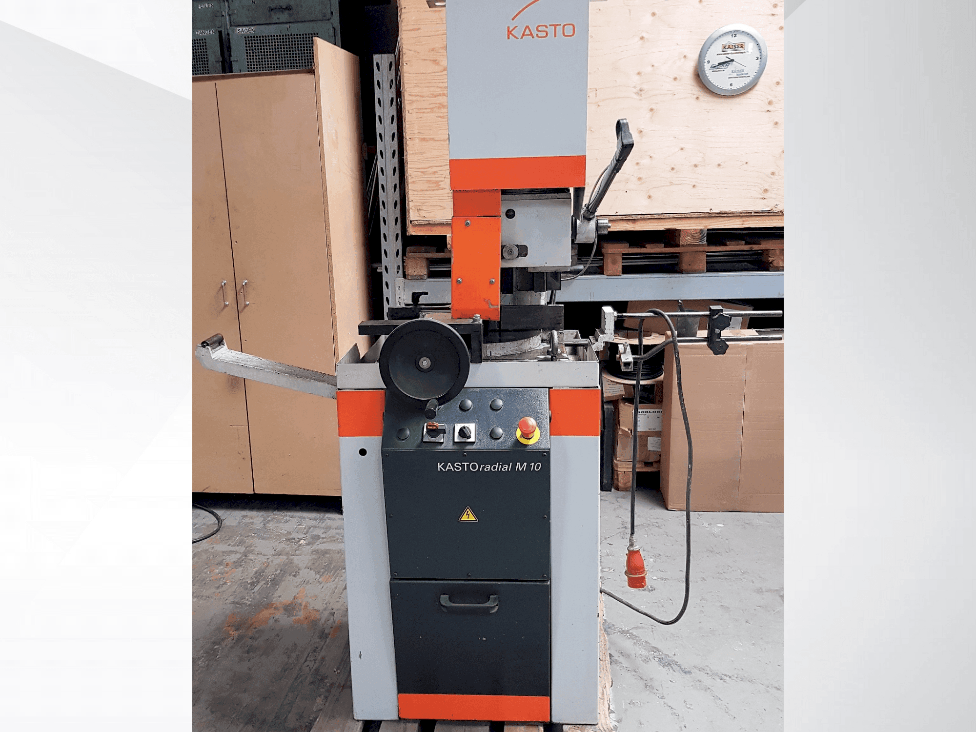 Front view of KASTO Radial M10 machine