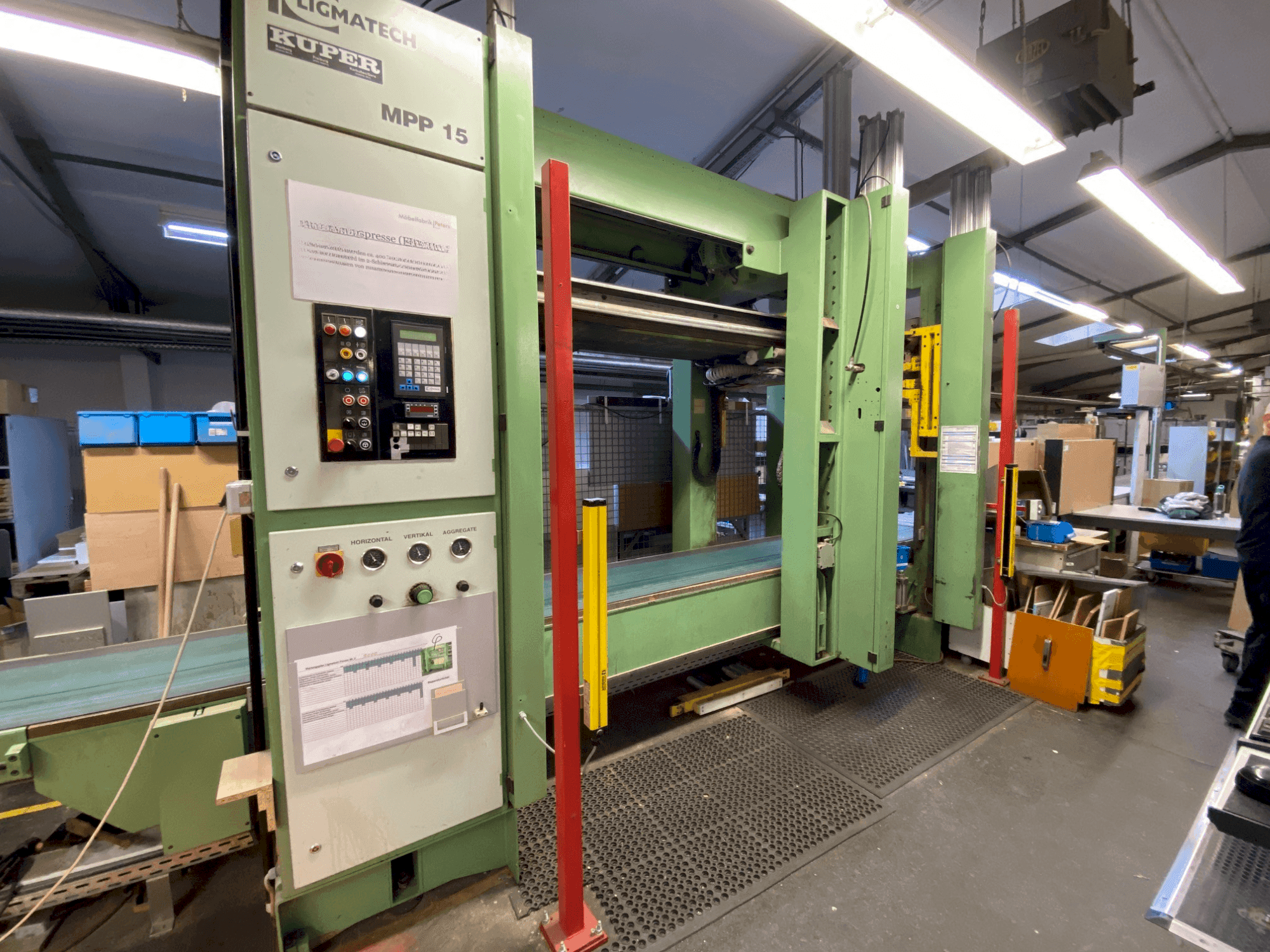Front view of LIGMATECH MPP 15 machine
