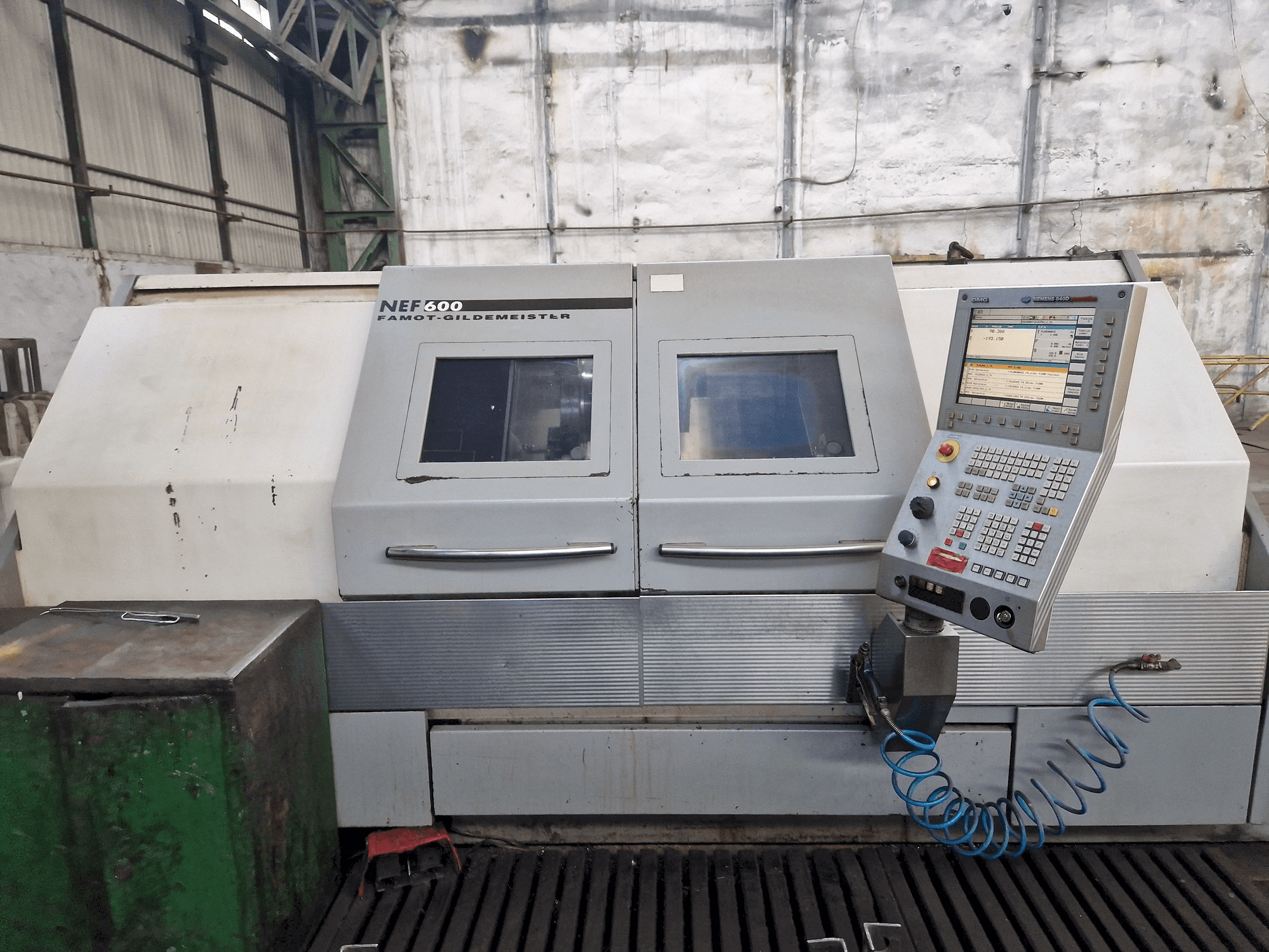 Front view of DMG GILDEMEISTER NEF 600 machine