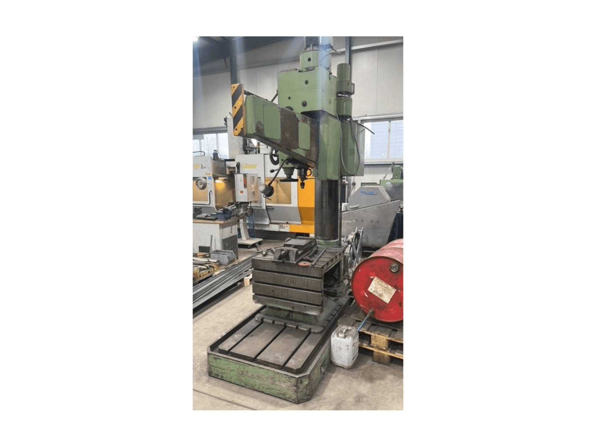 Front view of STAUDER 710 × 710 mm machine