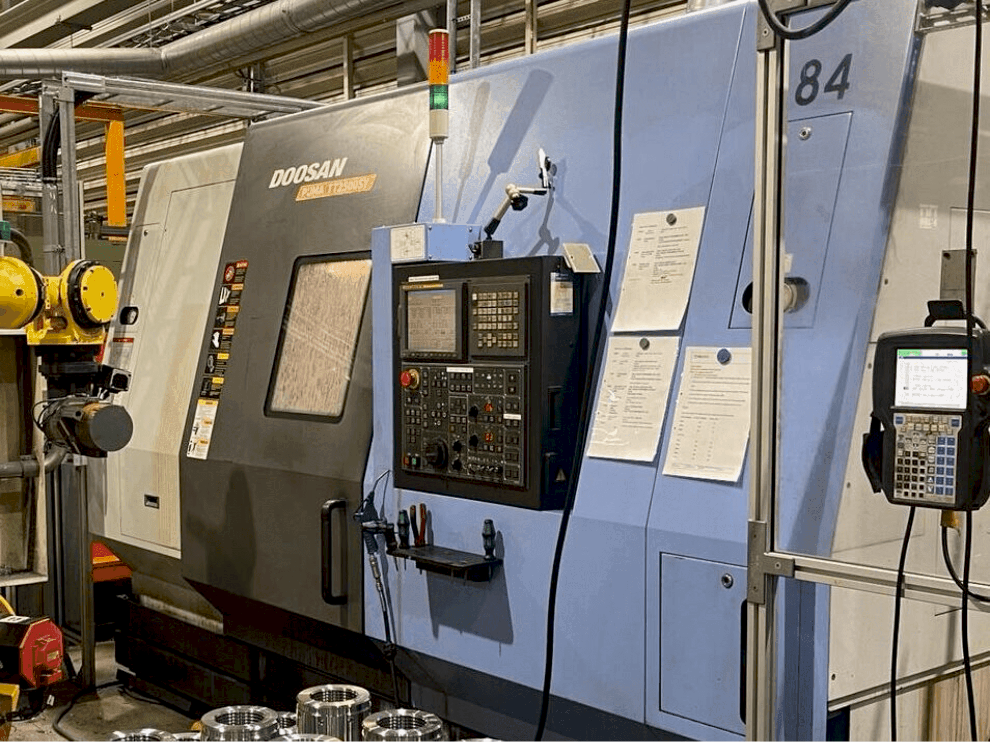 Front view of DOOSAN PUMA TT 2500 SY machine