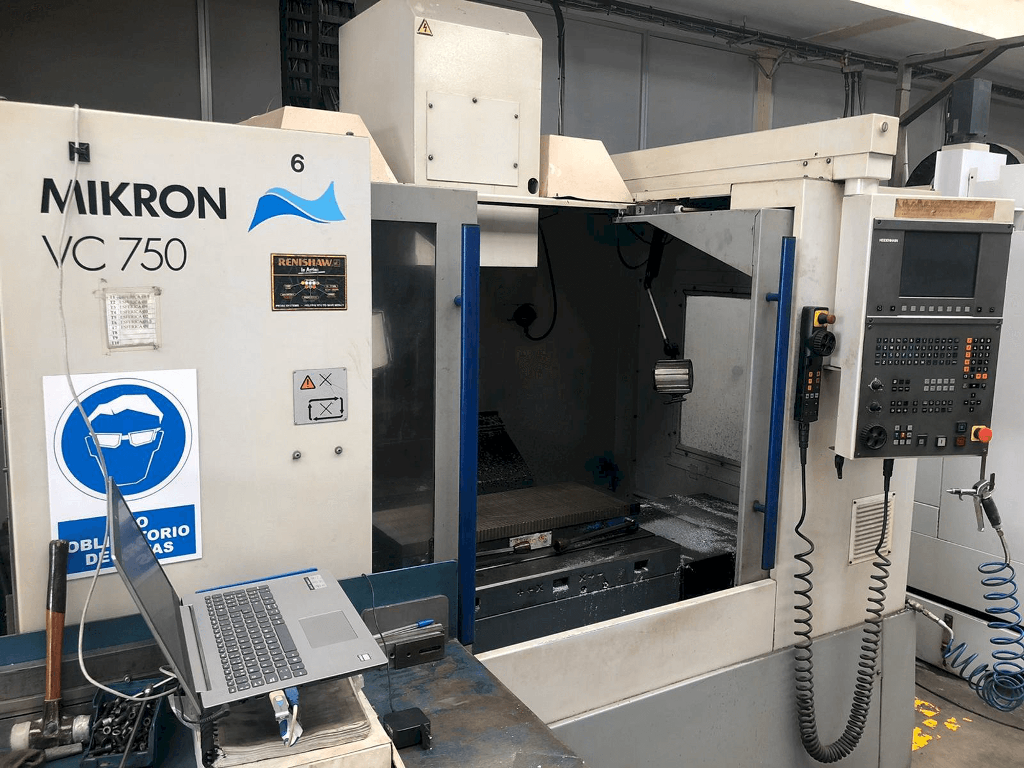 Front view of MIKRON VC 750 machine
