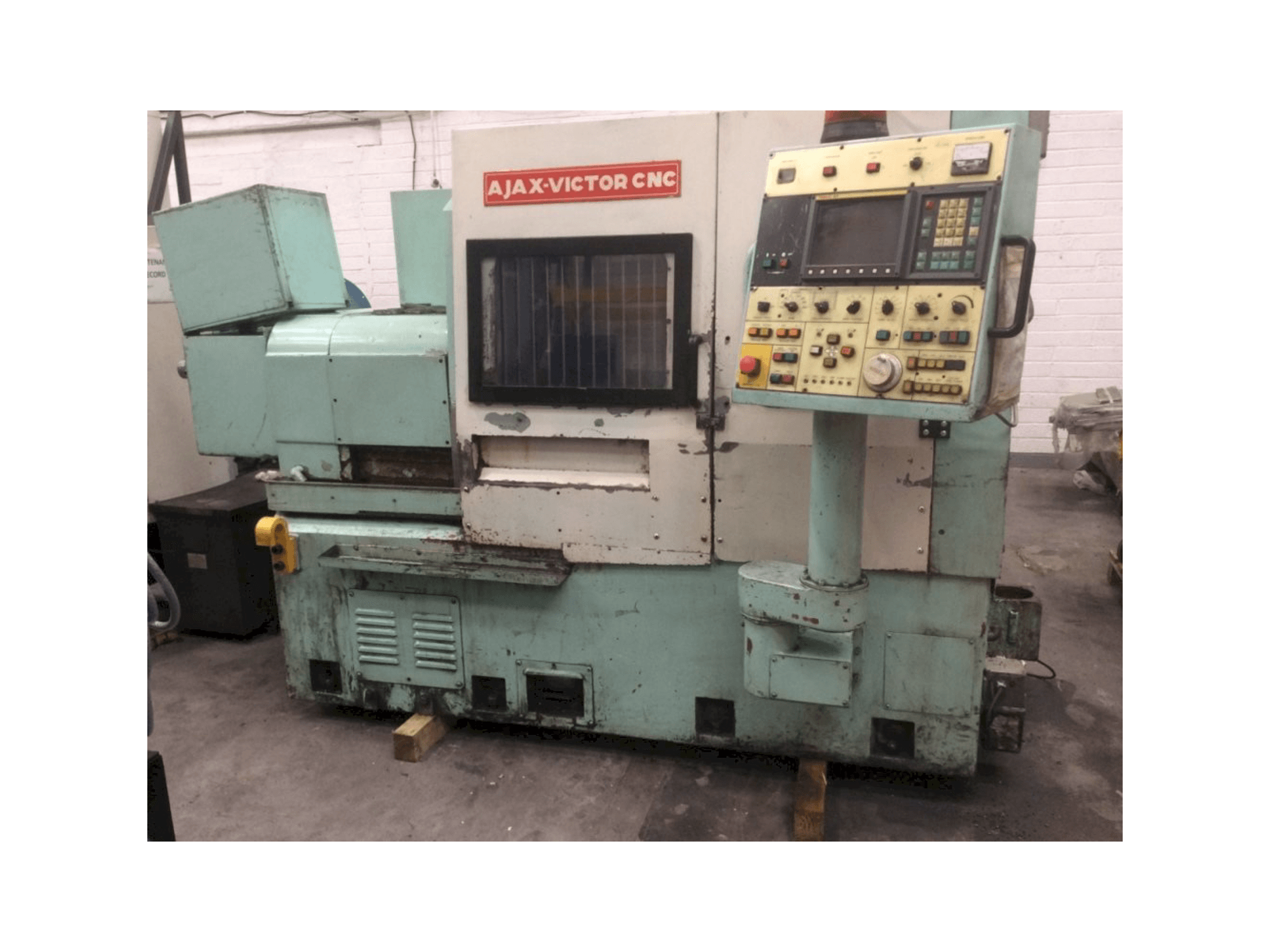 Front view of Victor TNS-3H machine