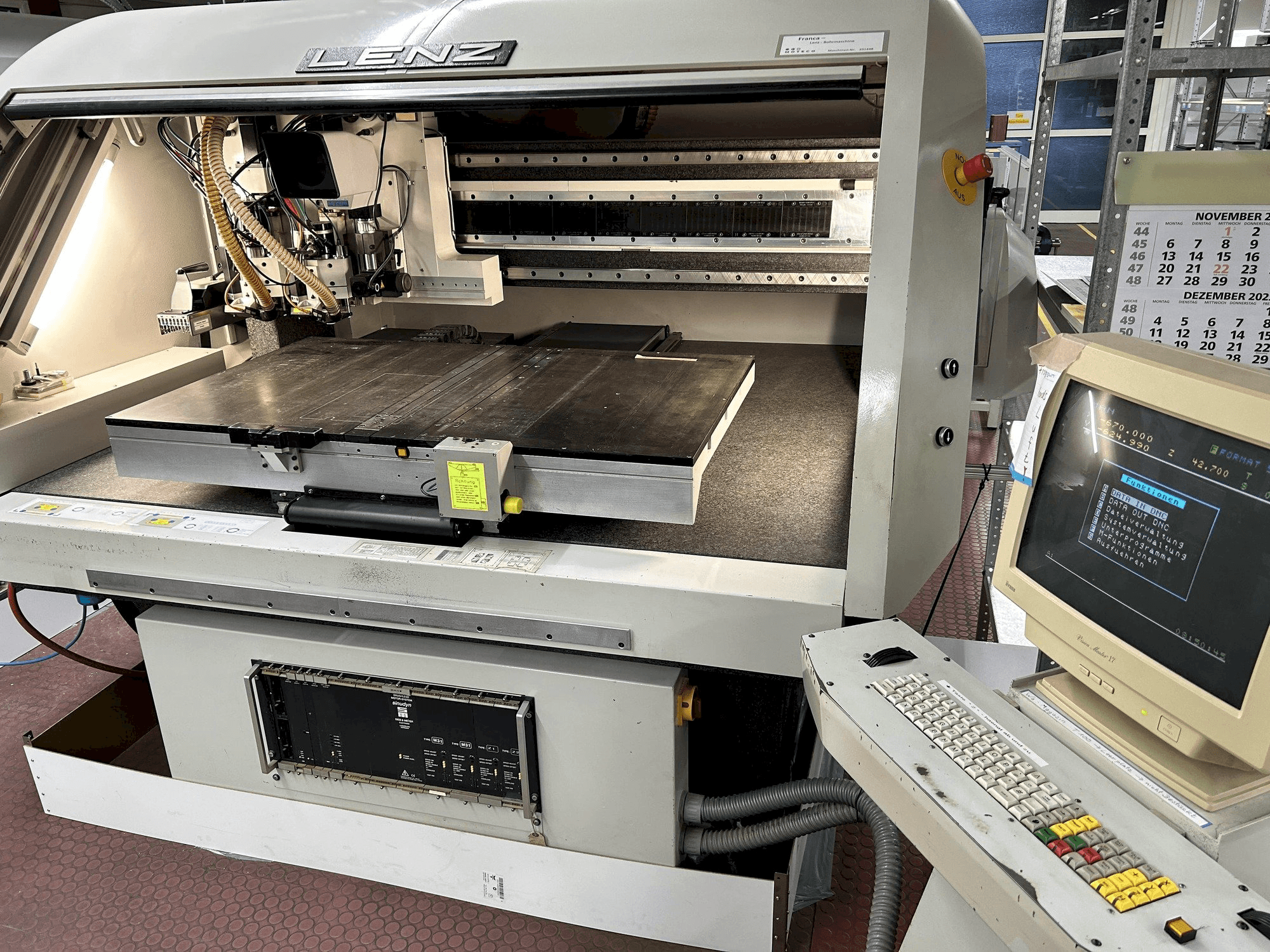 Front view of LENZ DLG960 1+1 machine
