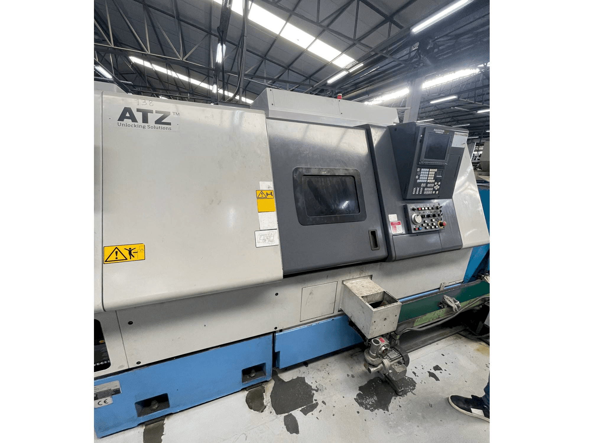 Left view of Mazak SQT 250MS machine