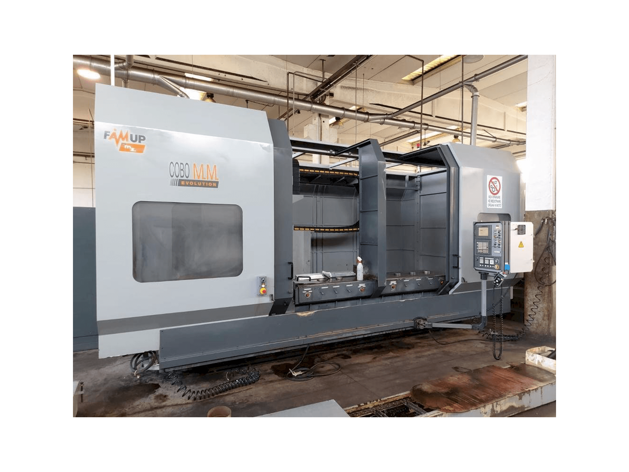 Front view of FAMUP COBO 3000 machine