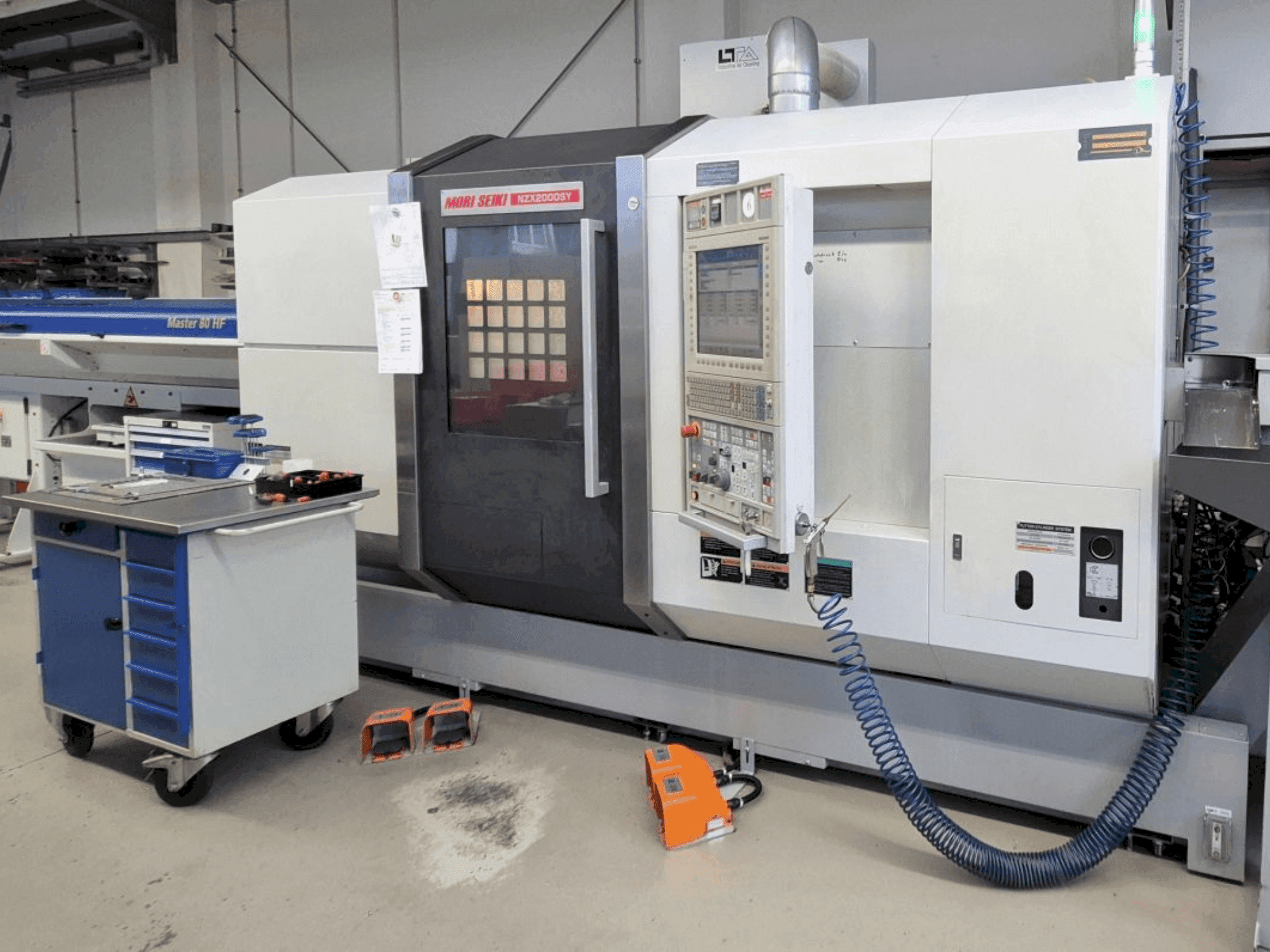 Front view of MORI SEIKI NZX2000/800SY machine