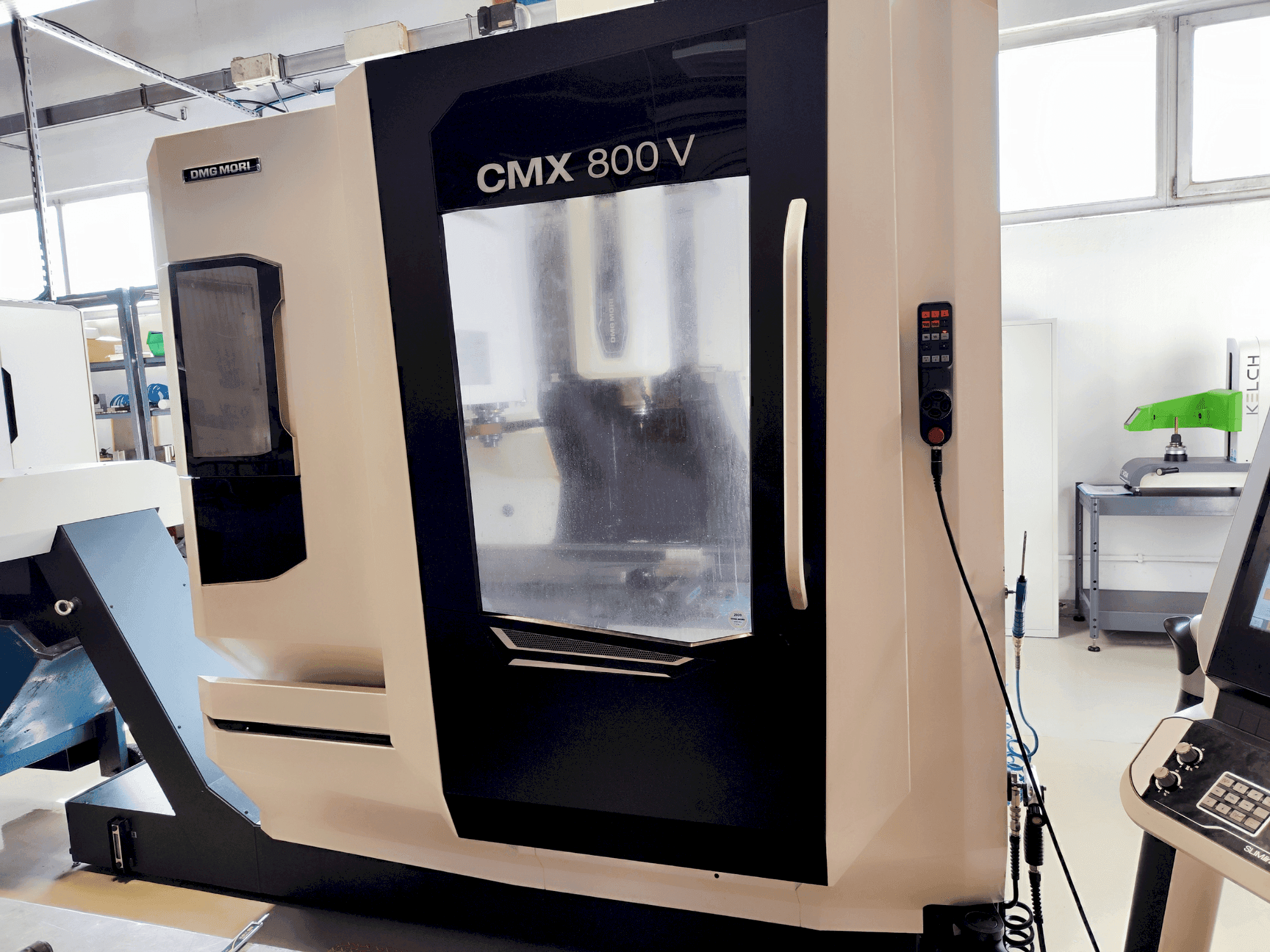 Front view of DMG CMX 800 V machine