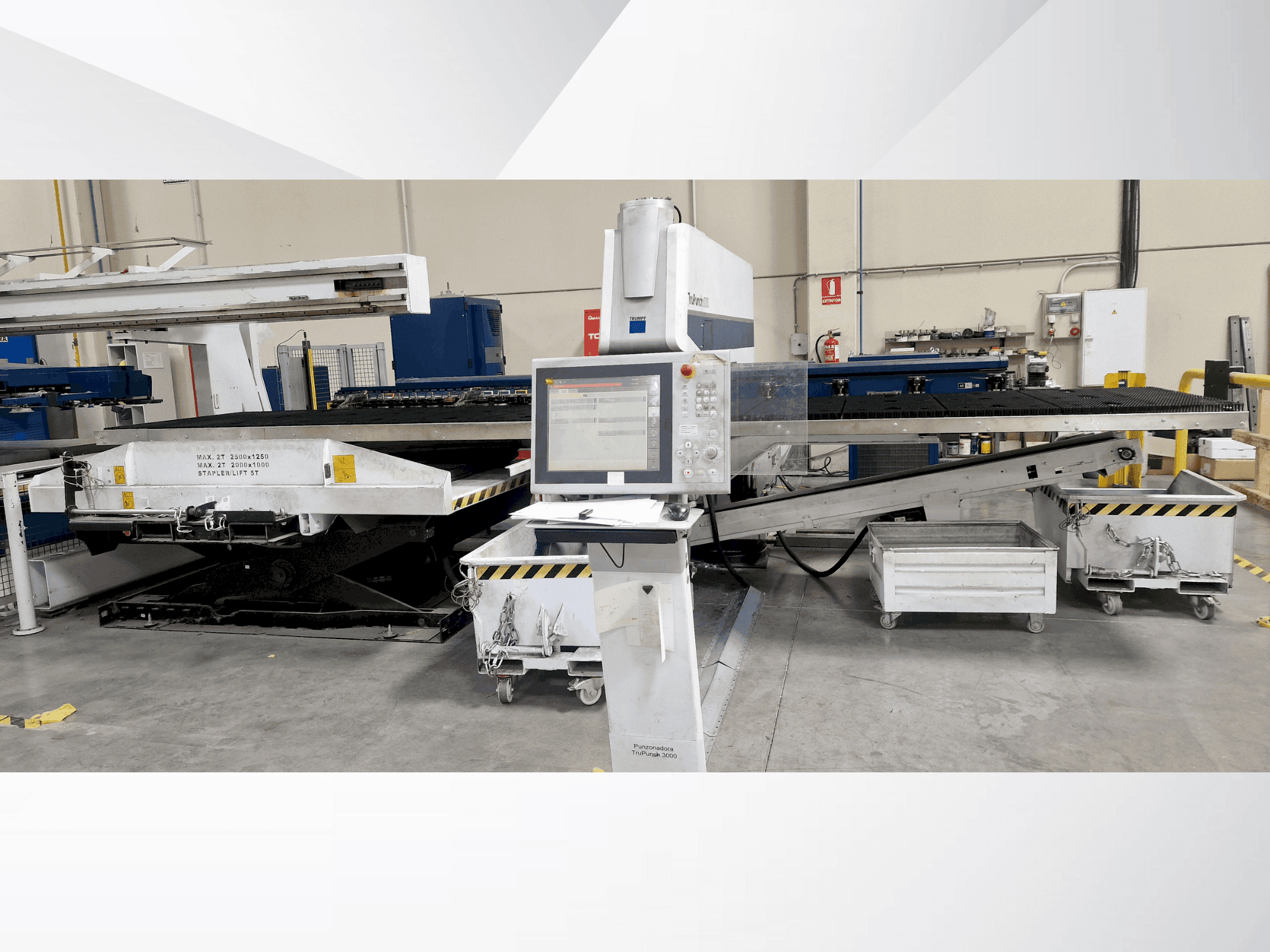 Front view of TRUMPF Trupunch 3000 machine