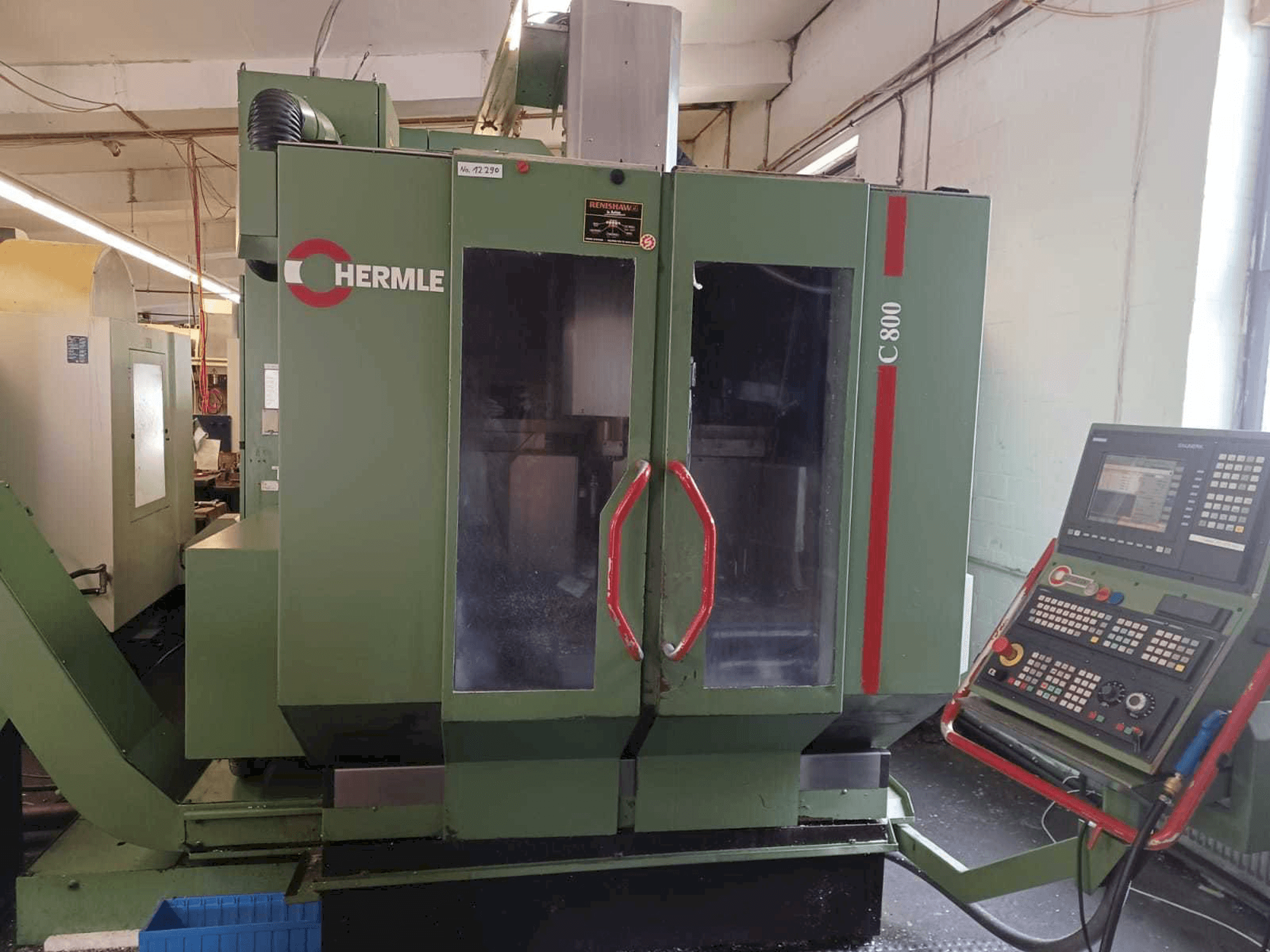 Front view of HERMLE C 800 U machine