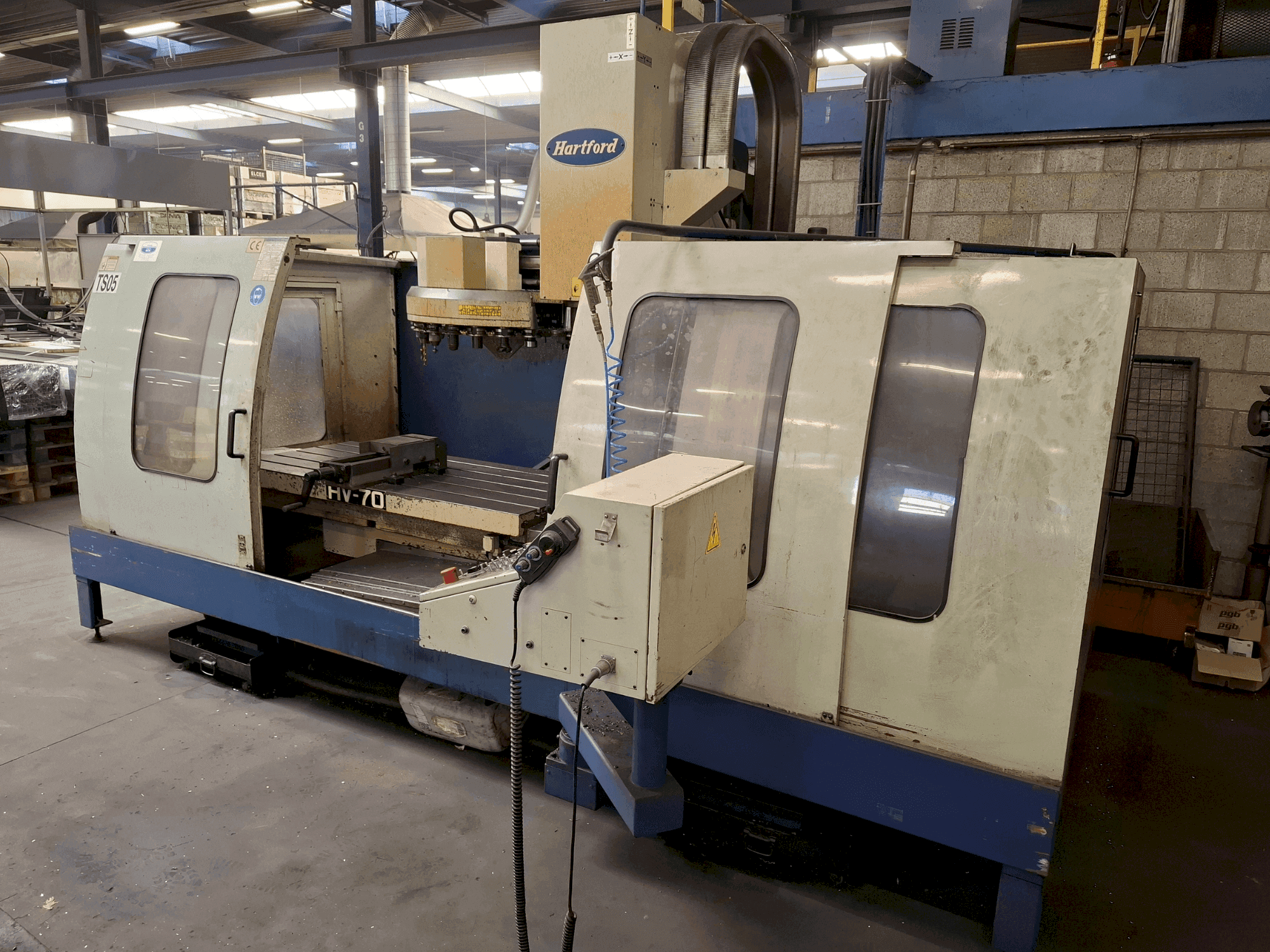 Front view of HARTFORD HV-70S machine