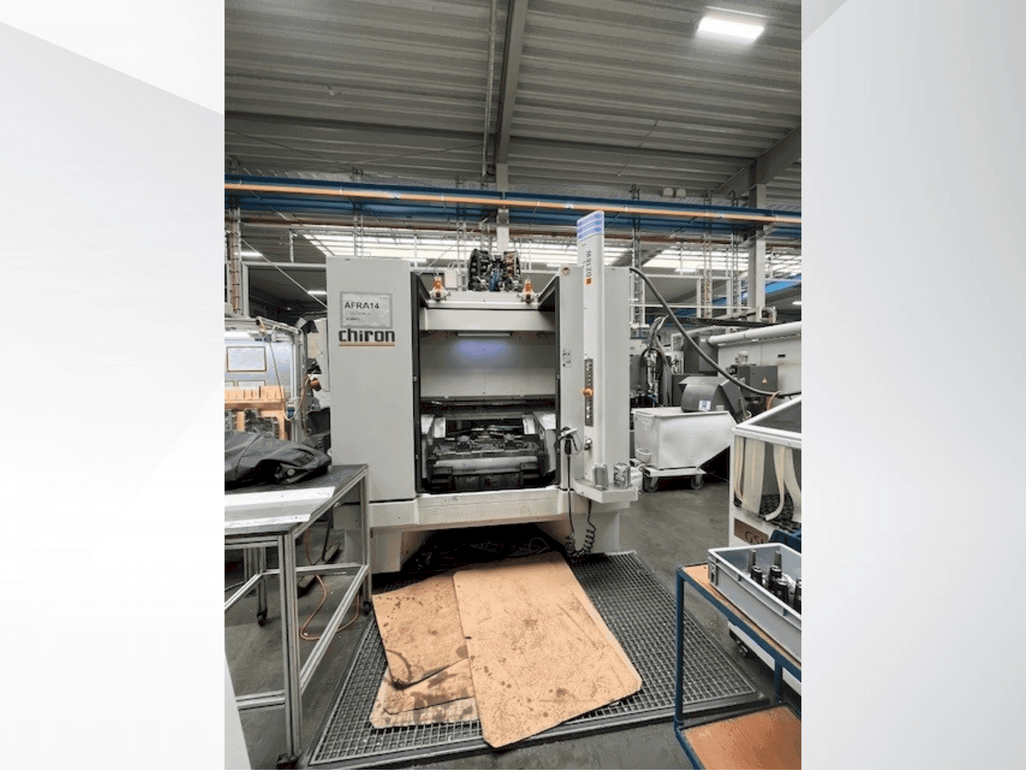 Front view of CHIRON DZ 18 W machine