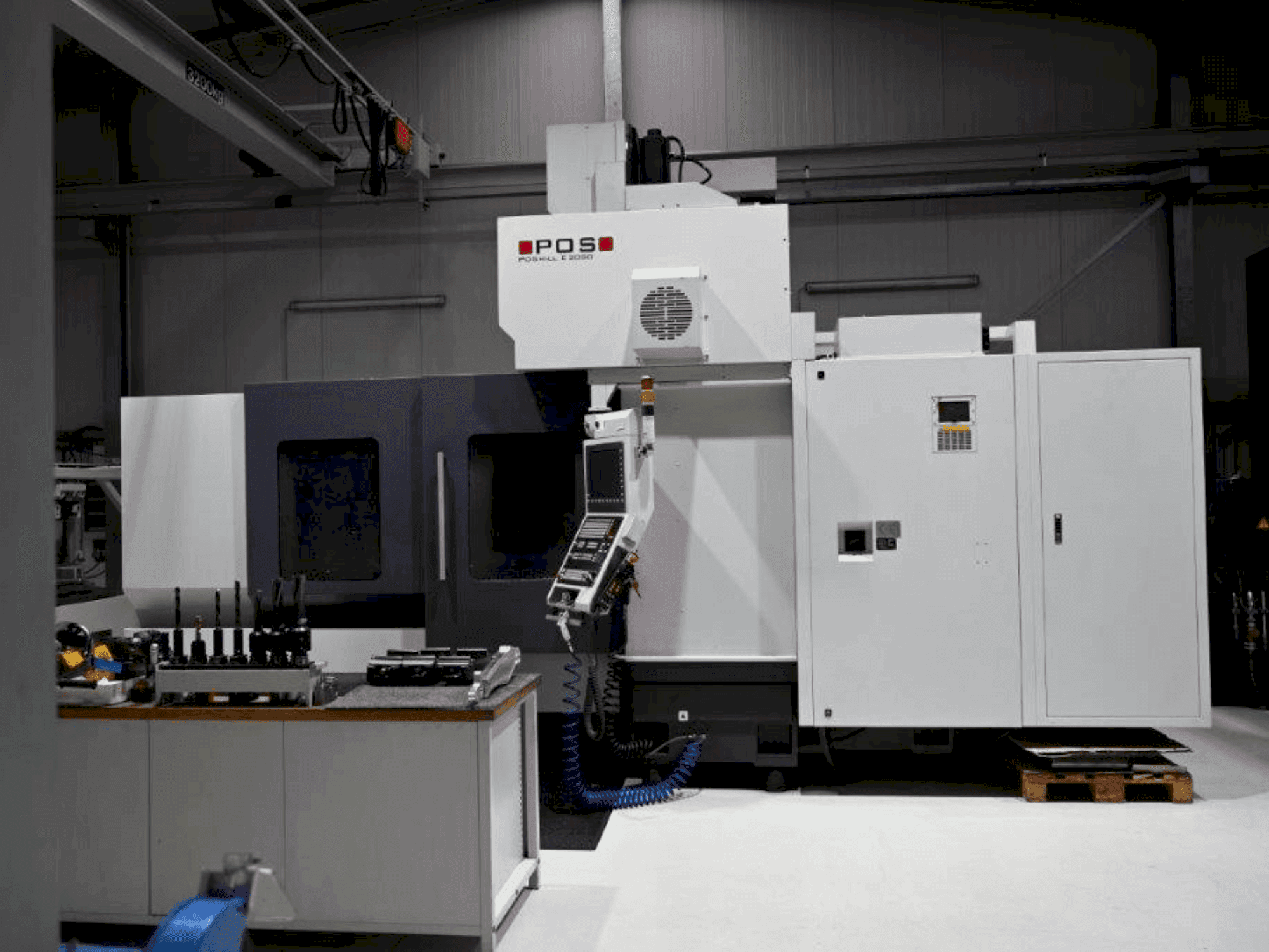 Front view of POSmill E 2050 L HSCI machine