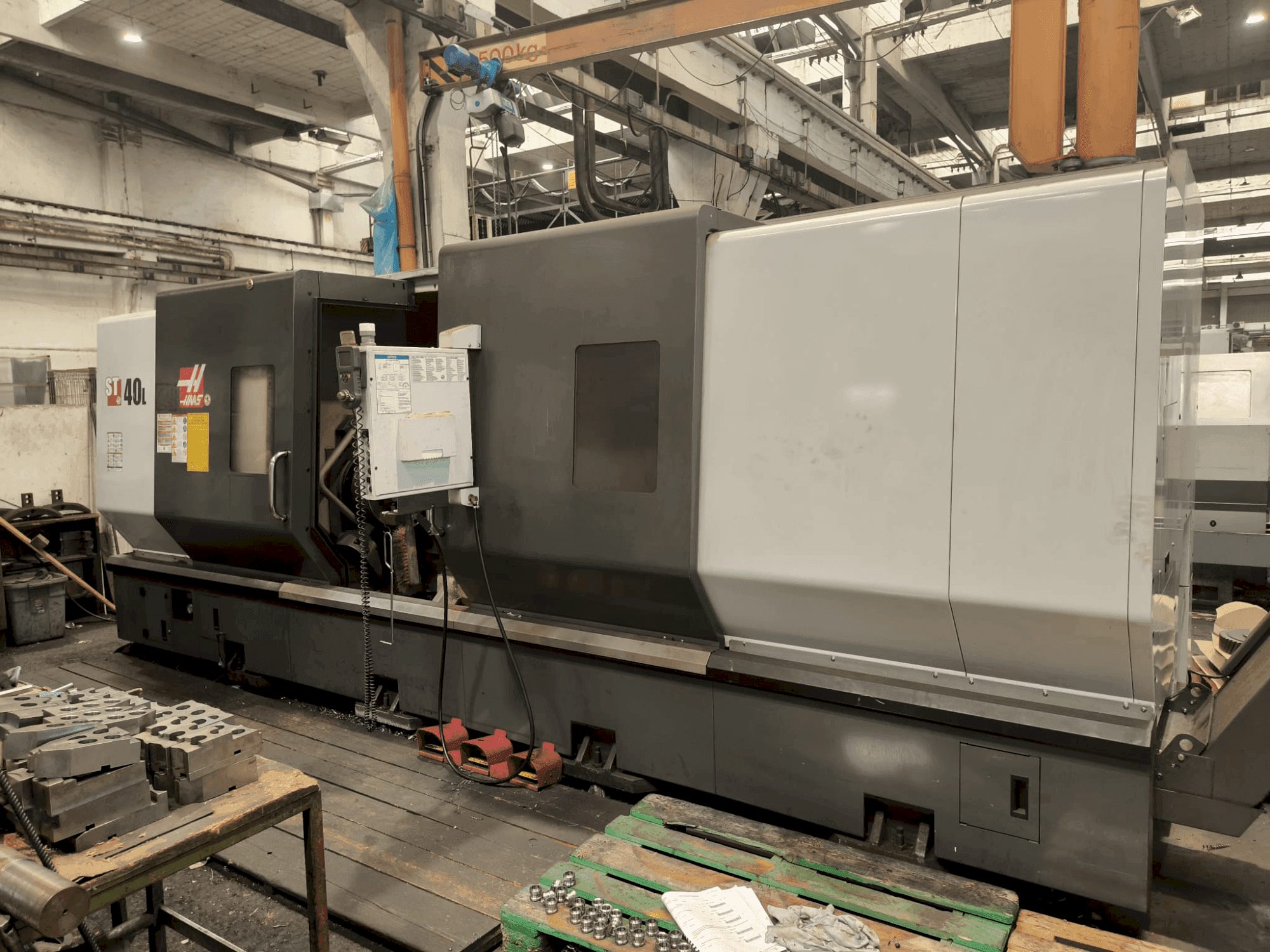 Front view of HAAS ST40L machine